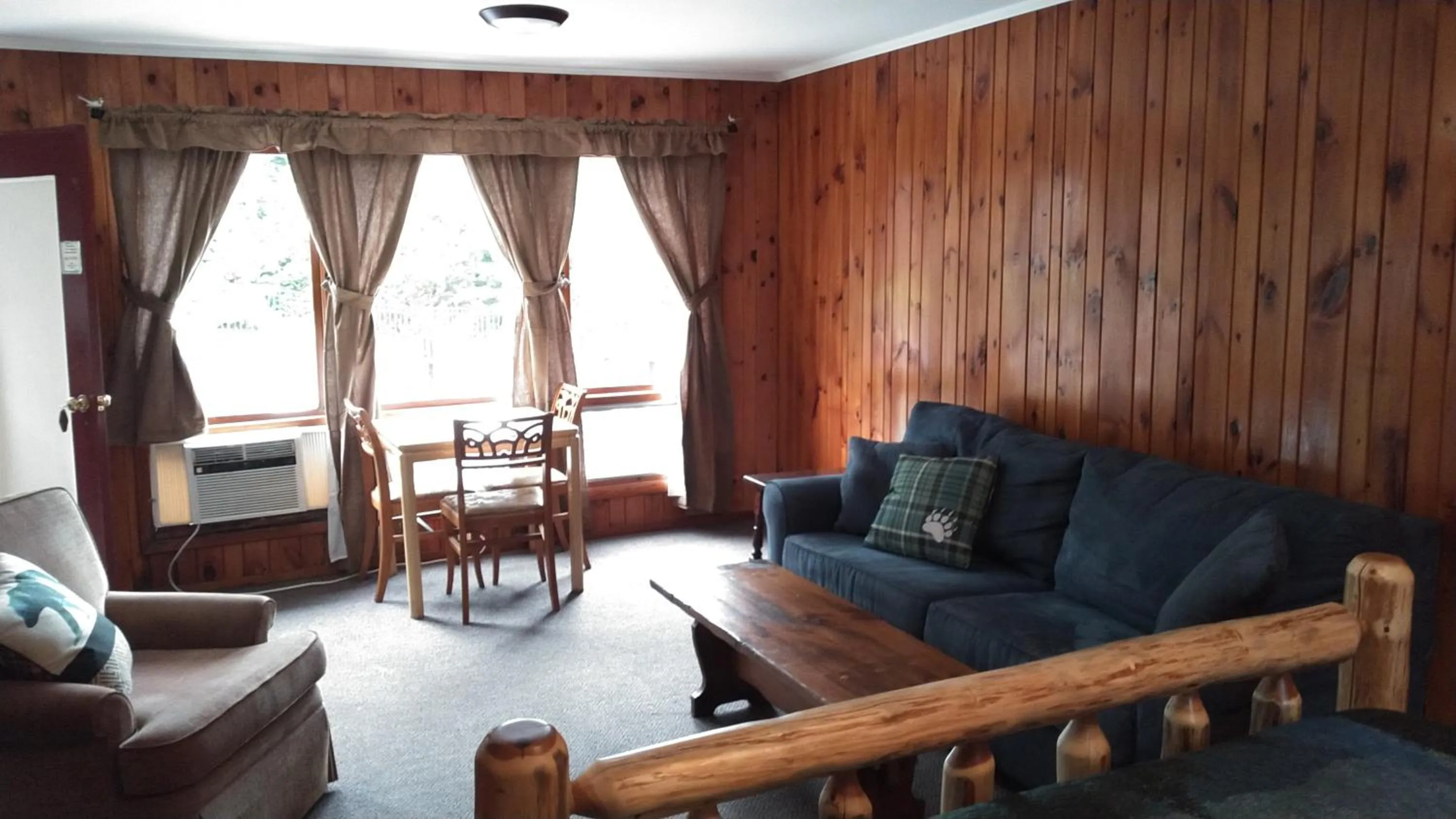 Cramers Point Lake Breeze