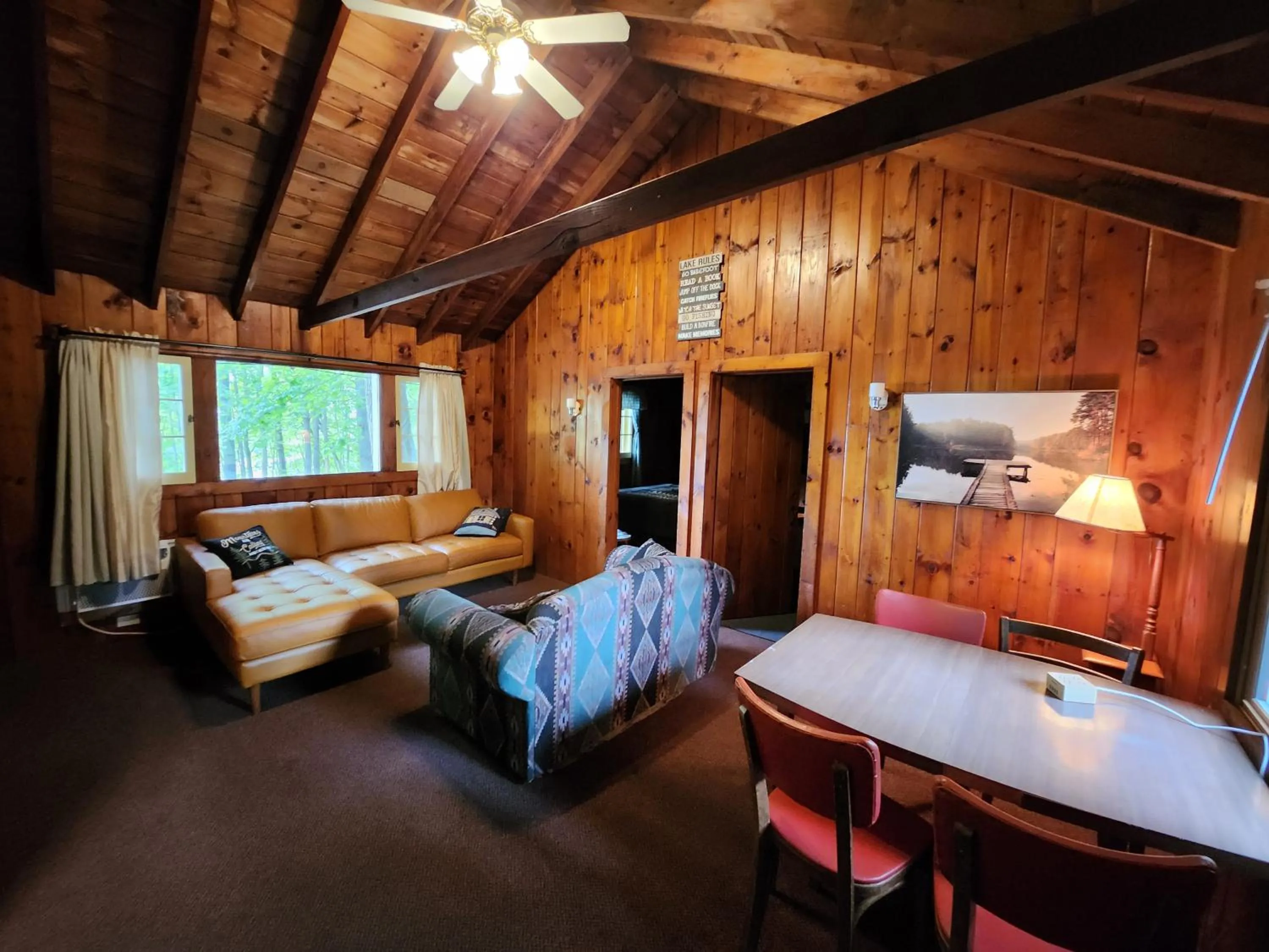 Bed in Cramers Point Lake Breeze