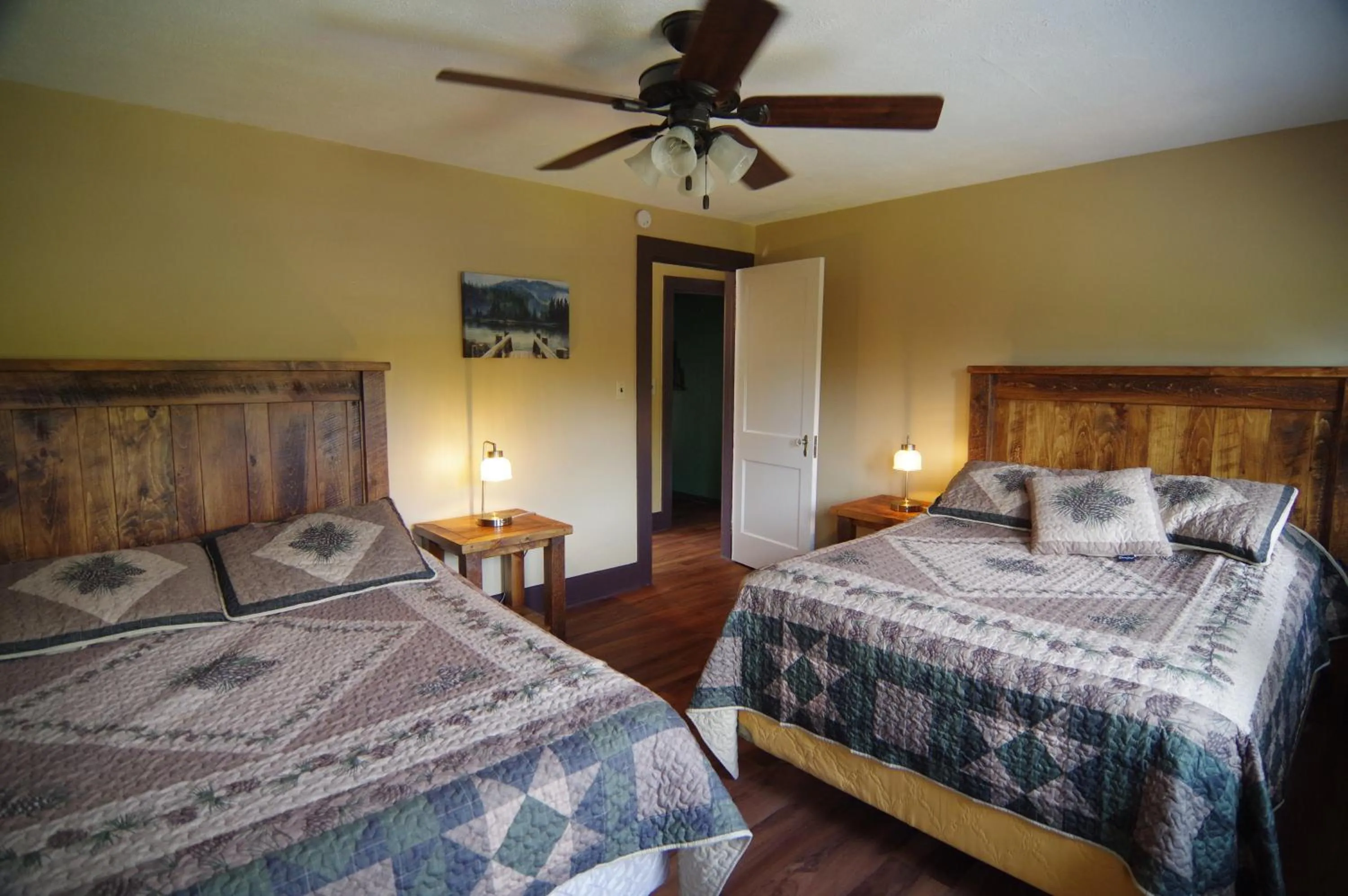 Bed in Cramers Point Lake Breeze