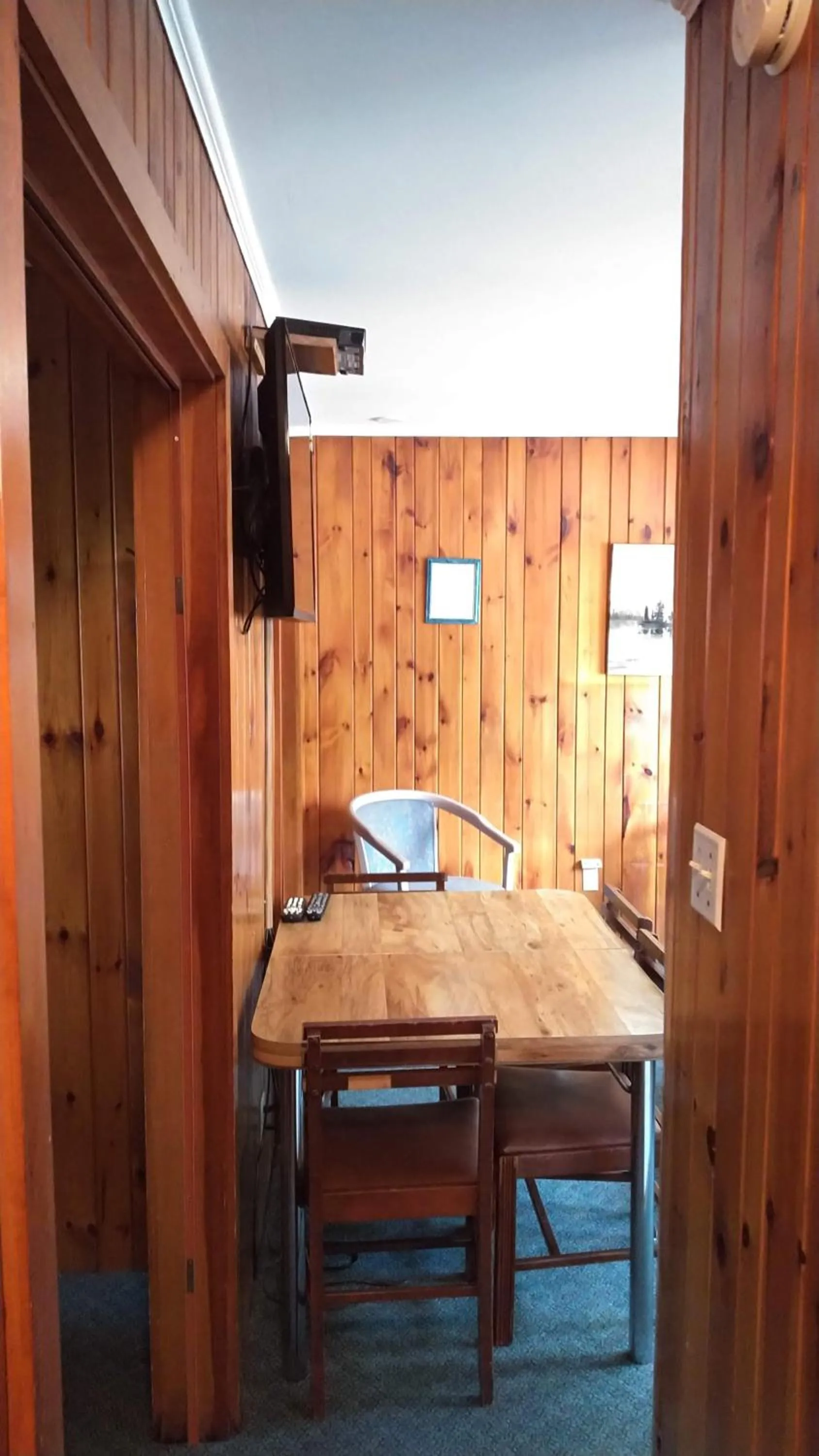 Cramers Point Lake Breeze