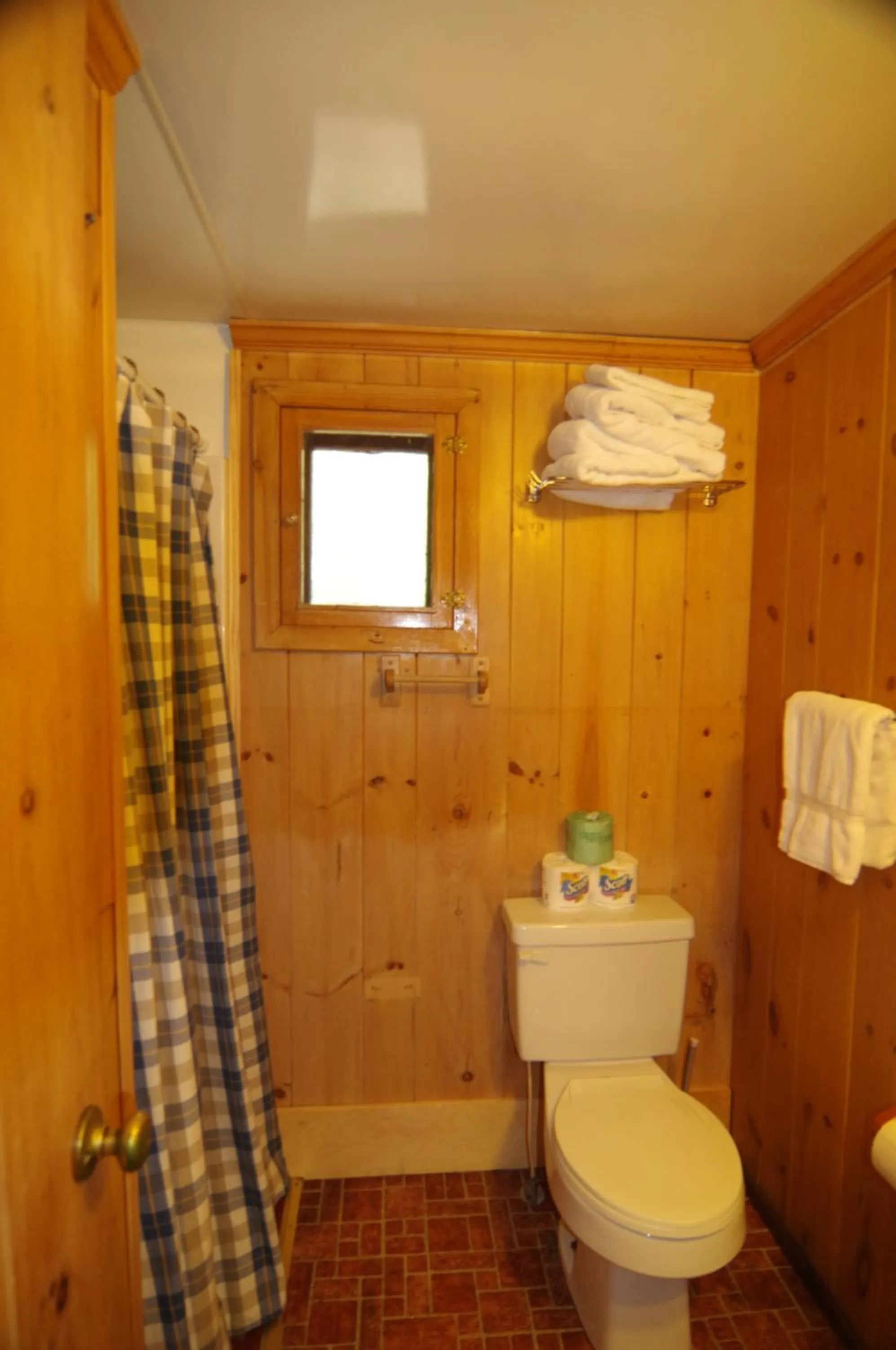 Cramers Point Lake Breeze