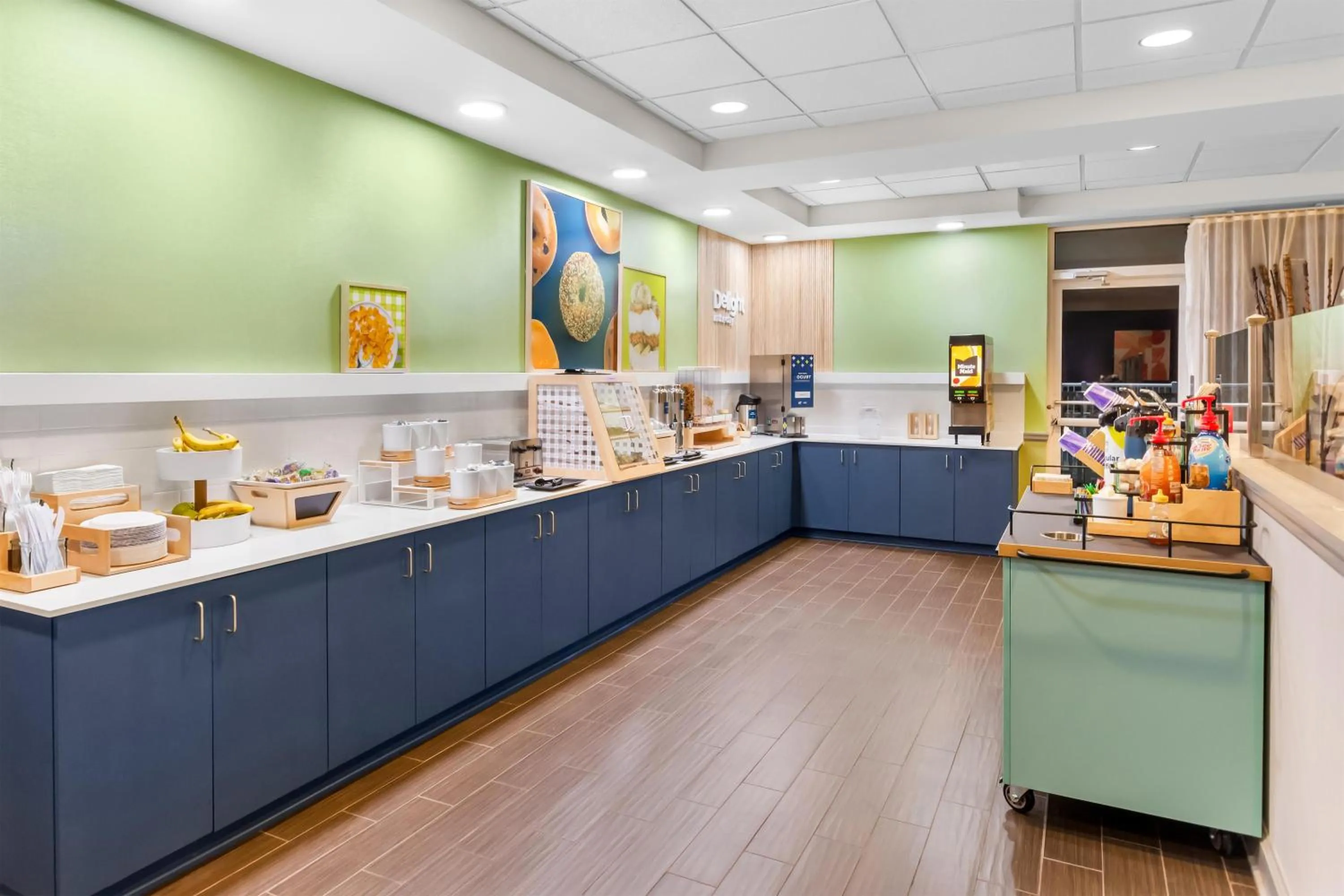 Breakfast in Spark by Hilton Dothan