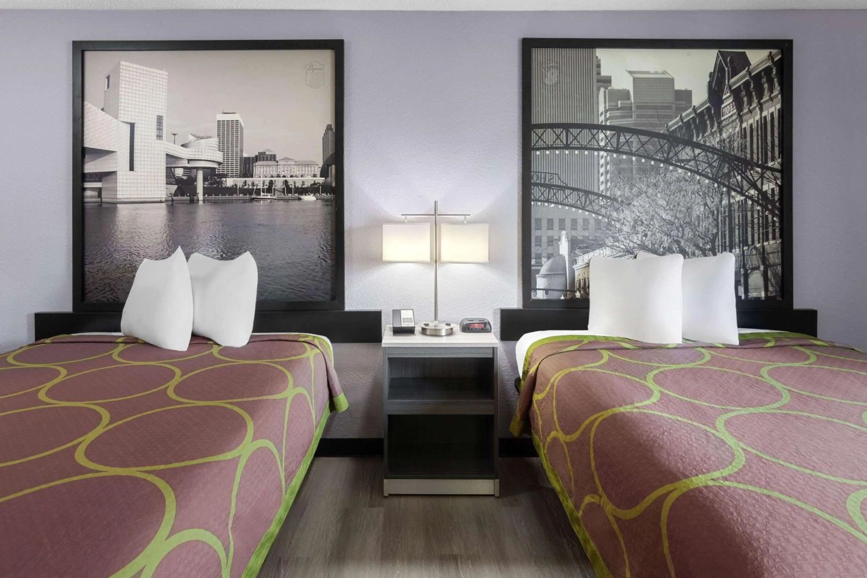 Photo of the whole room, Bed in Super 8 by Wyndham Copley Akron