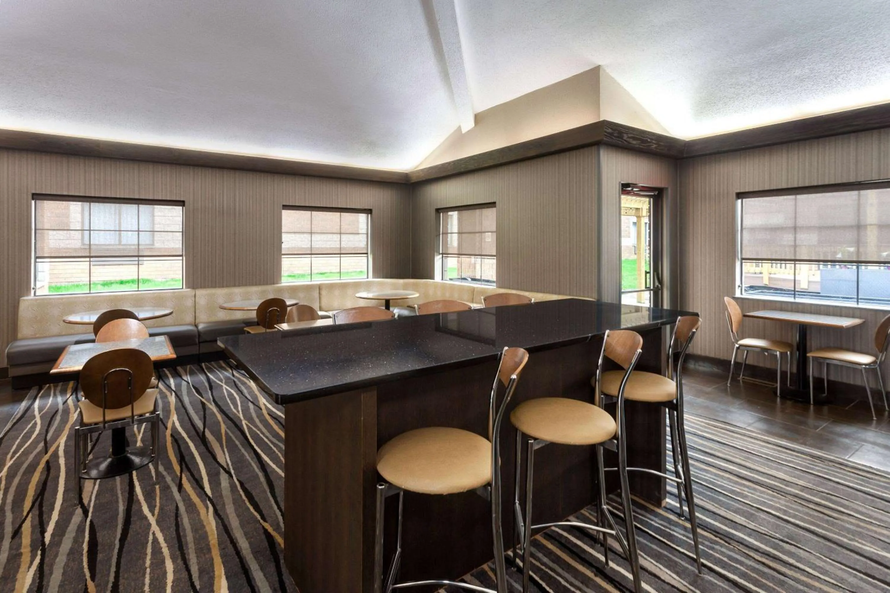 Lobby or reception in Super 8 by Wyndham Copley Akron