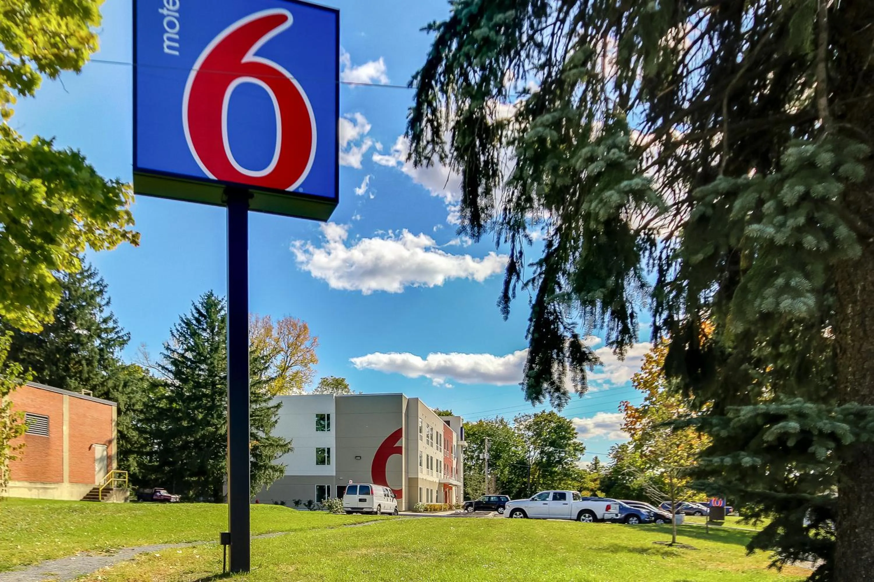 Property logo or sign in Motel 6-Allentown, PA
