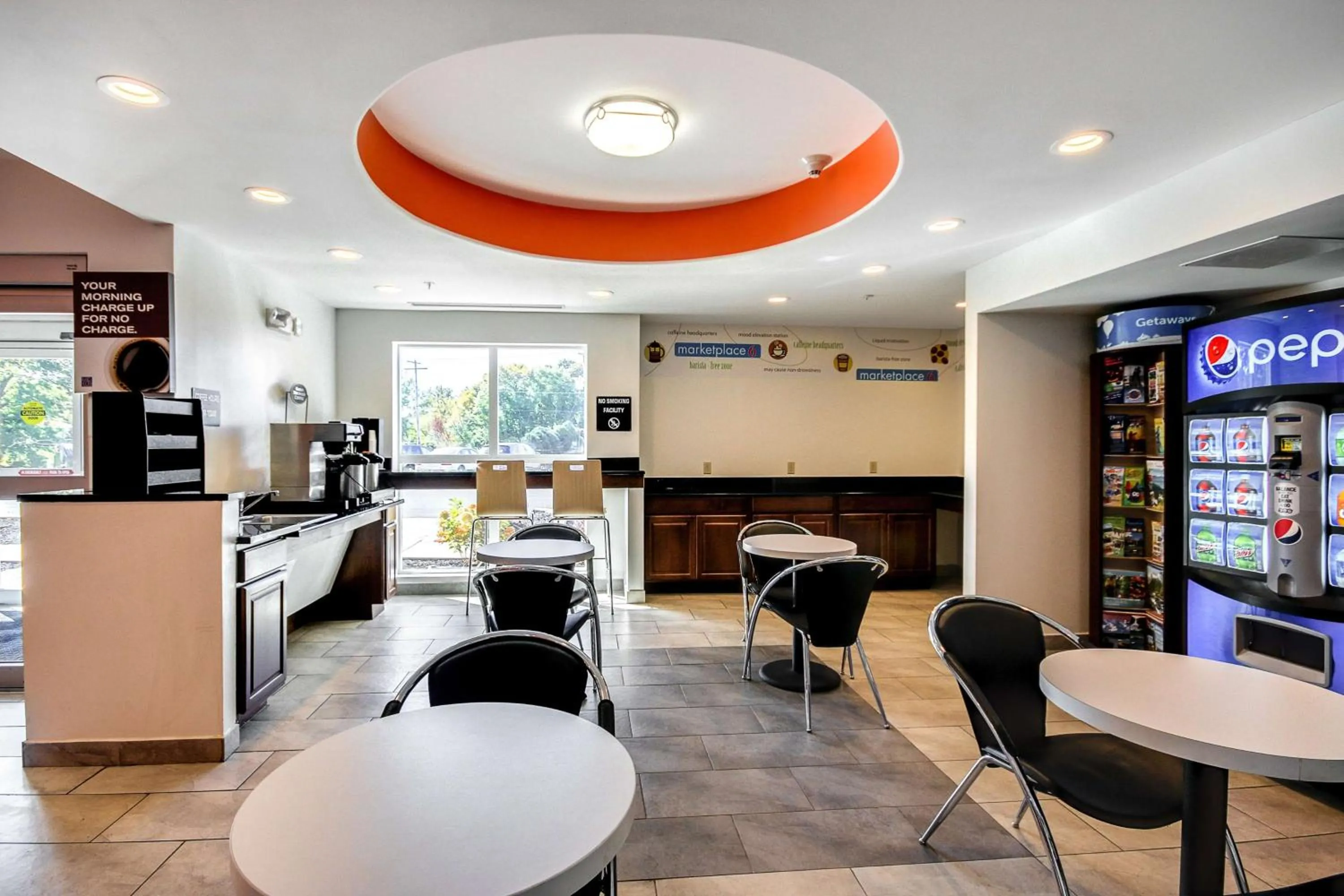 Seating area in Motel 6-Allentown, PA