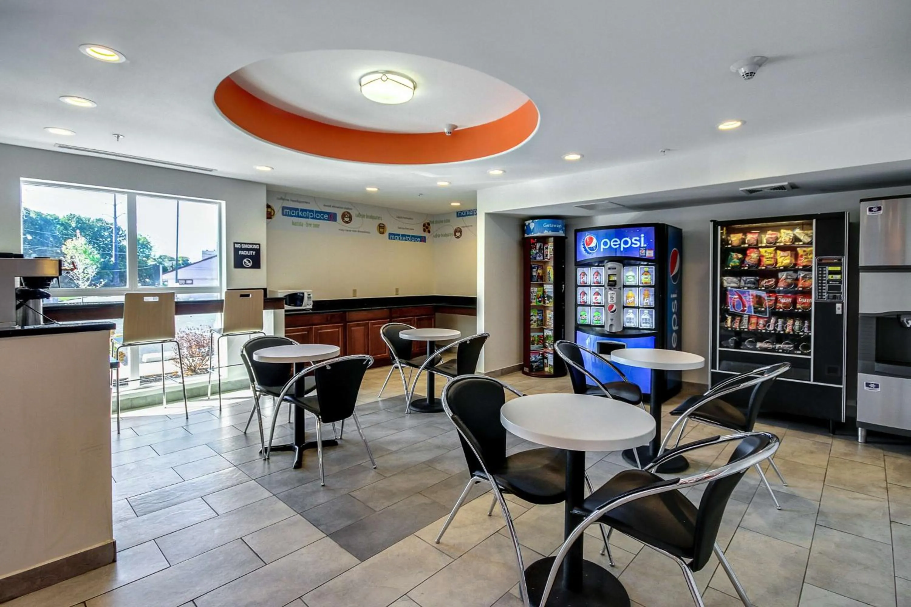 Coffee/tea facilities in Motel 6-Allentown, PA