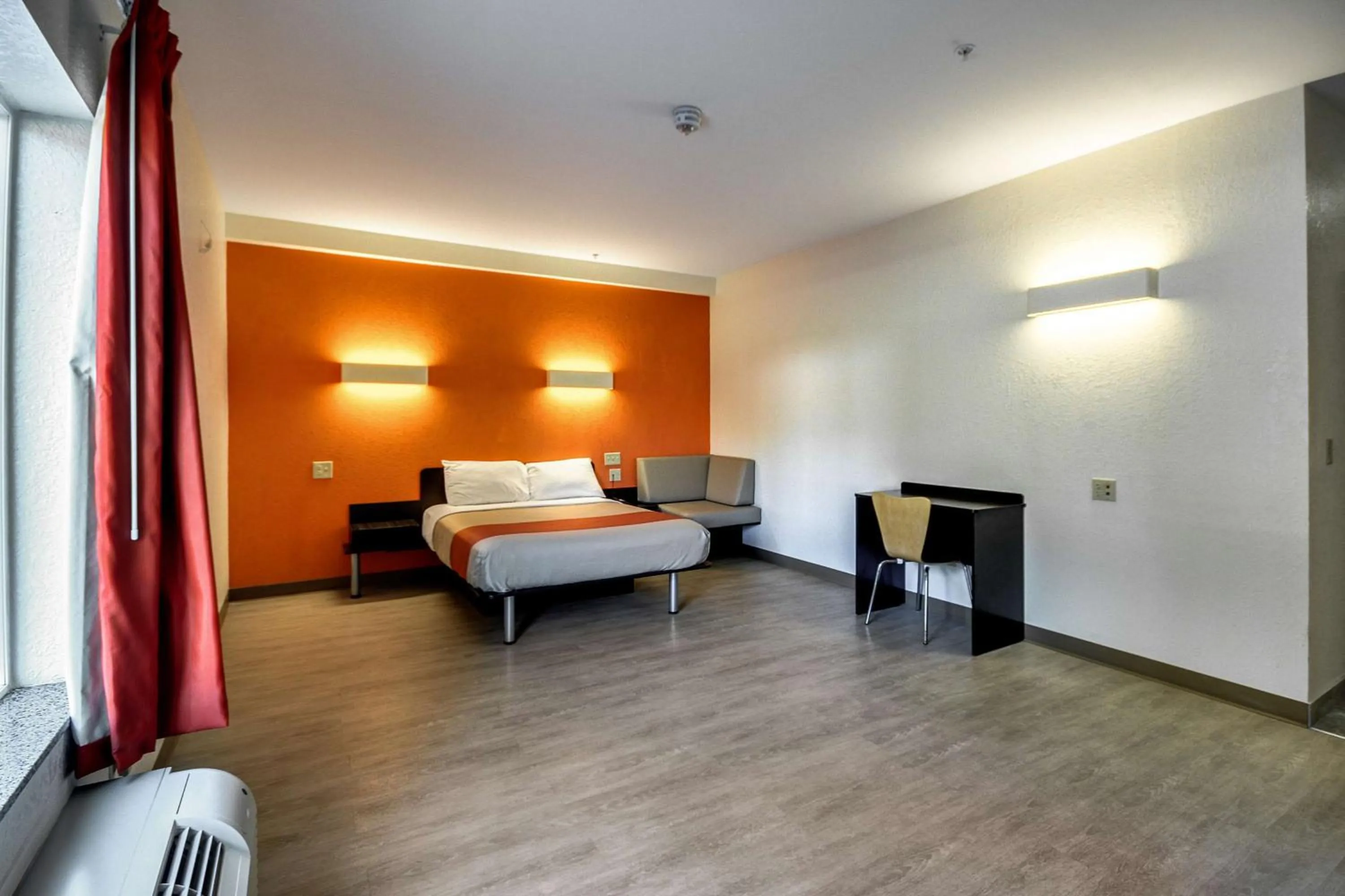 Bed in Motel 6-Allentown, PA