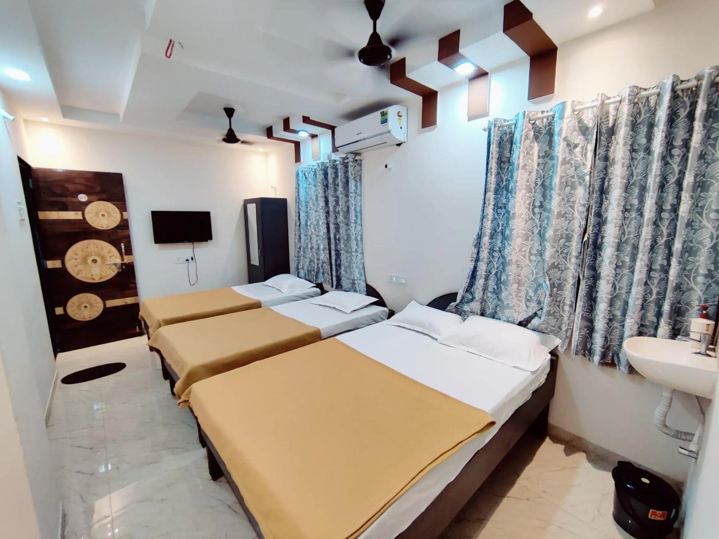 Bed in Anandvan