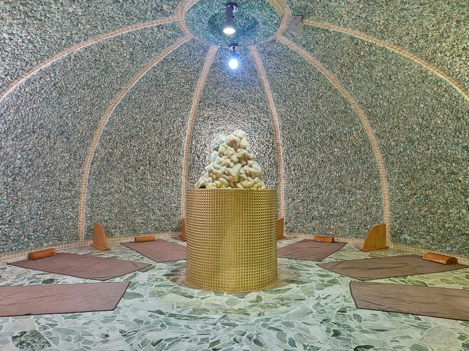 Spa and wellness centre/facilities in Aso Farm Land