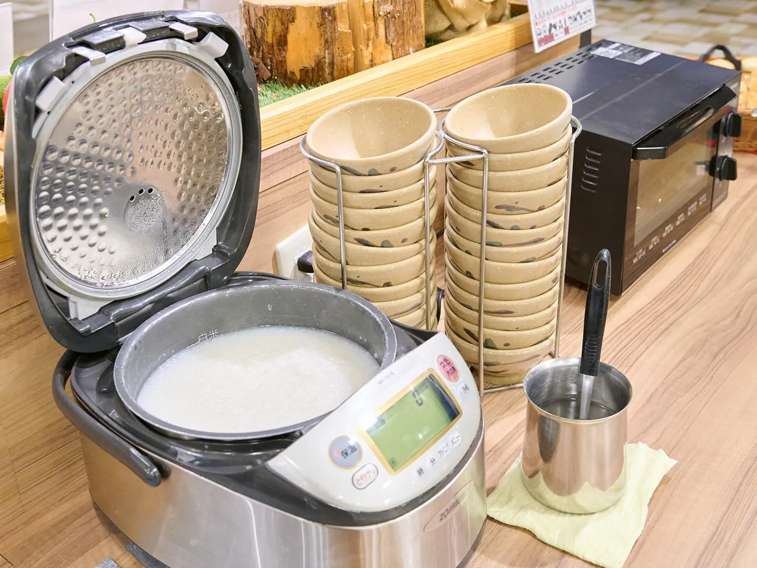 Breakfast in Aso Farm Land