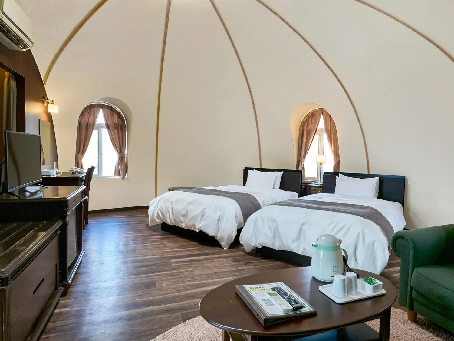 Photo of the whole room, Bed in Aso Farm Land