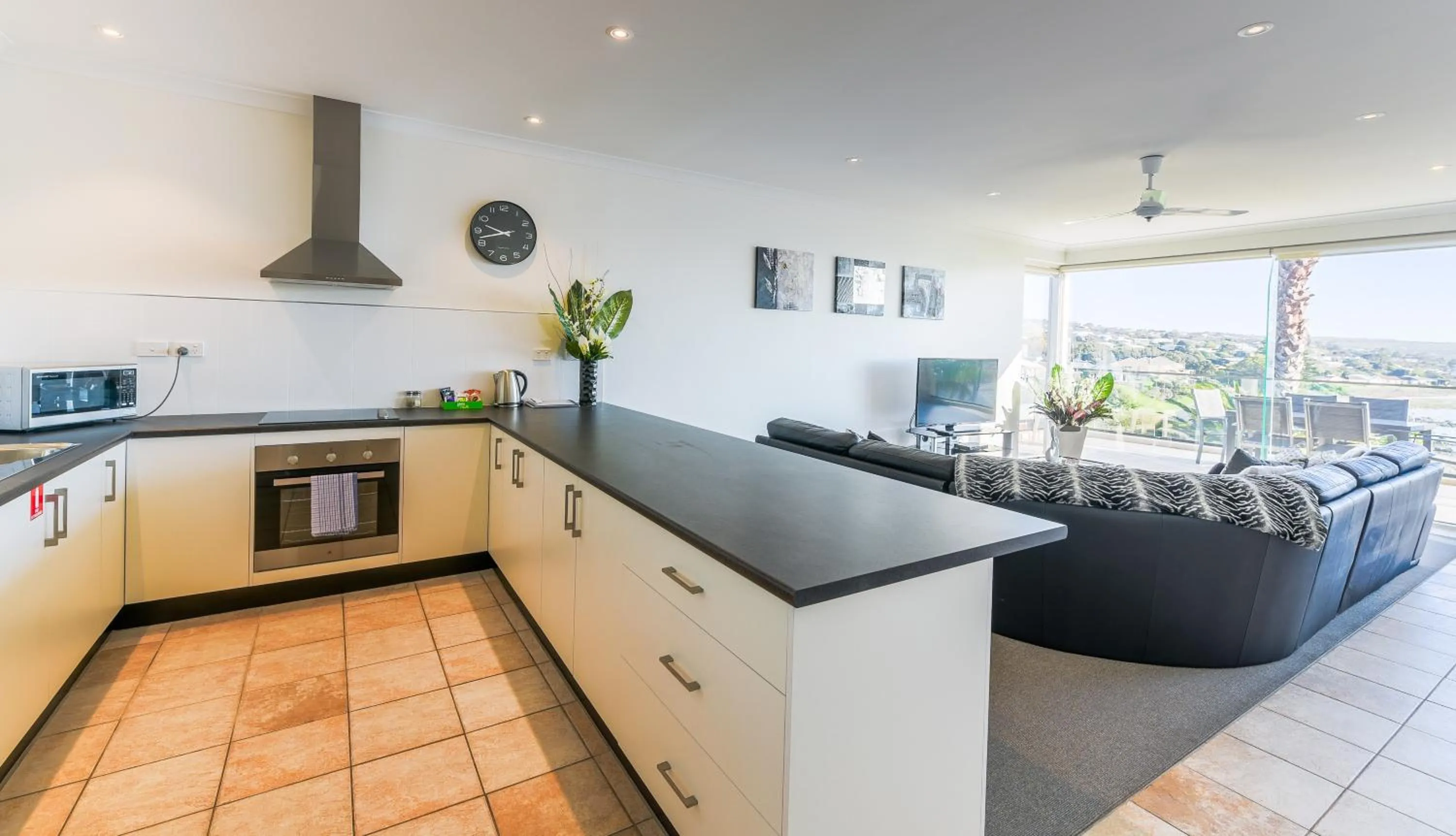 Day in The Bluff Resort Apartments