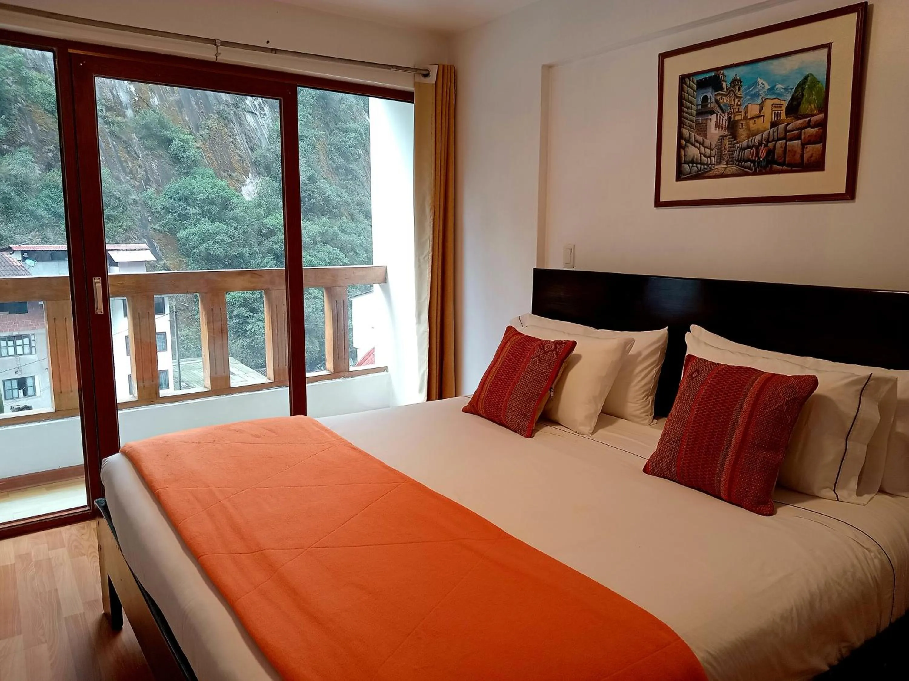 Bed in El Quetzal MachuPicchu