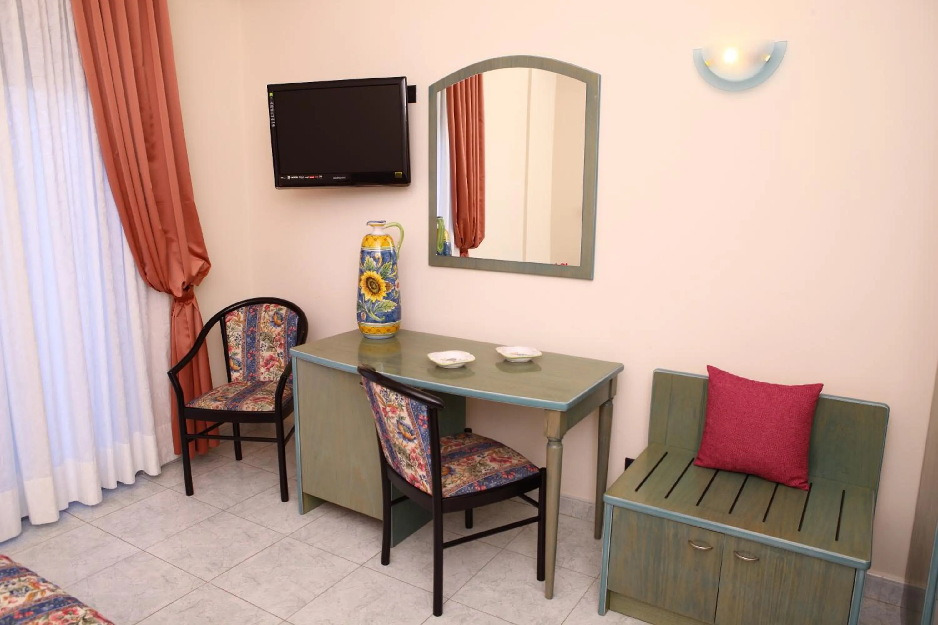 Photo of the whole room in Hotel Za Maria