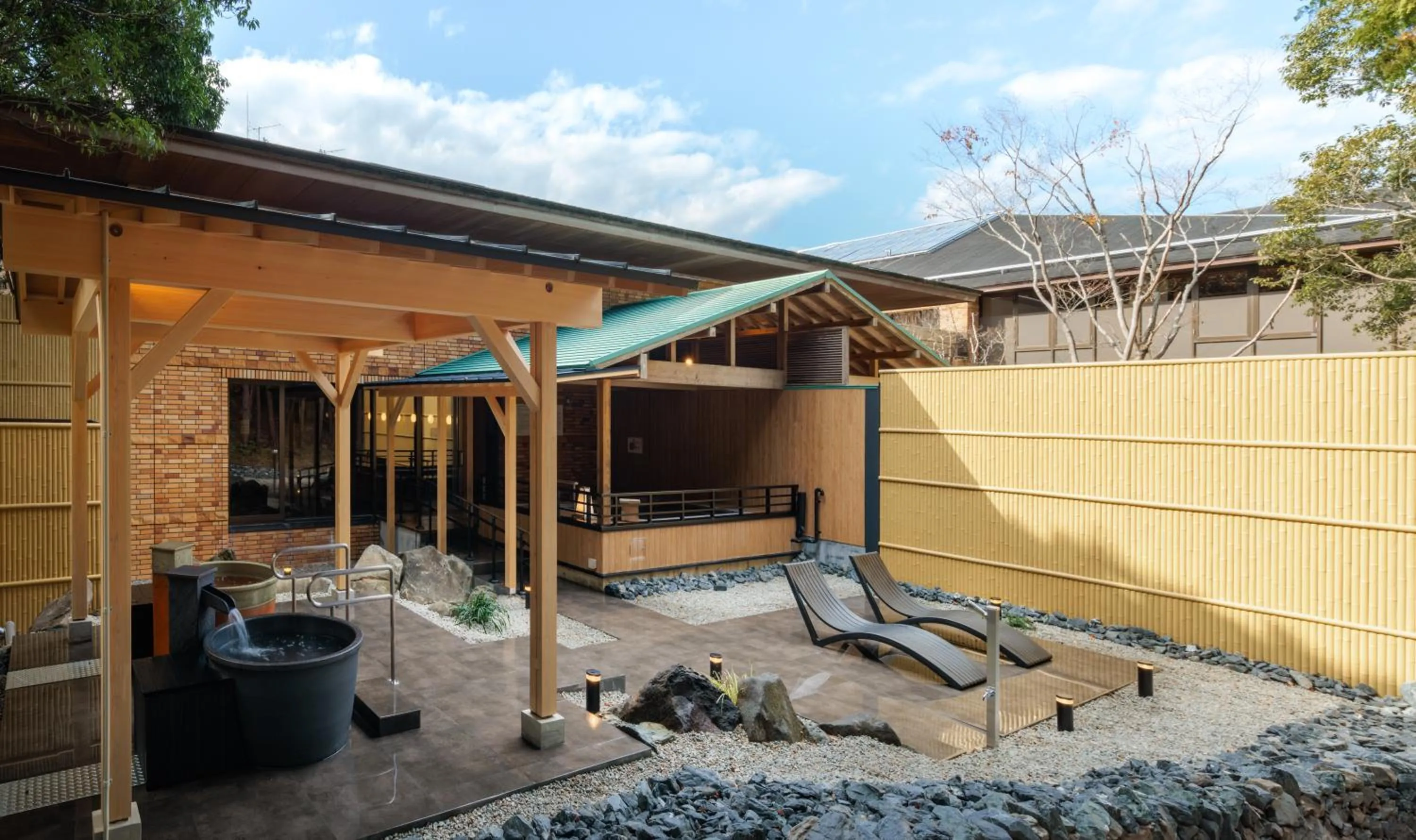 Hot Spring Bath in Sennomori