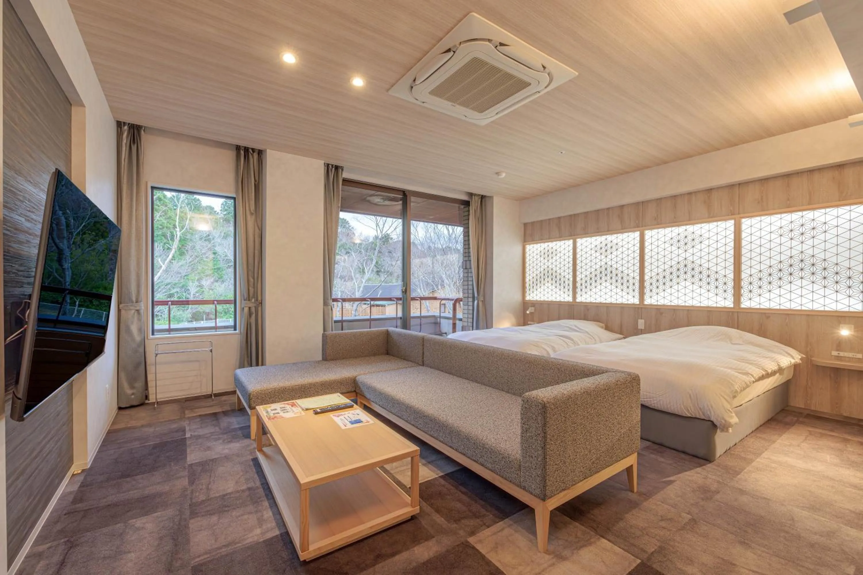 Photo of the whole room, Bed in Sennomori