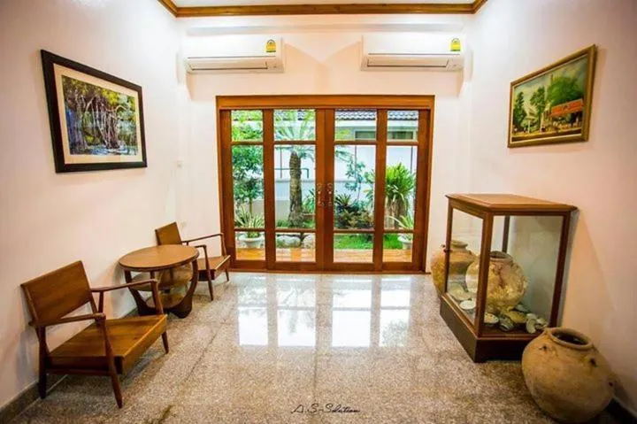 Living room in Tree Home Plus