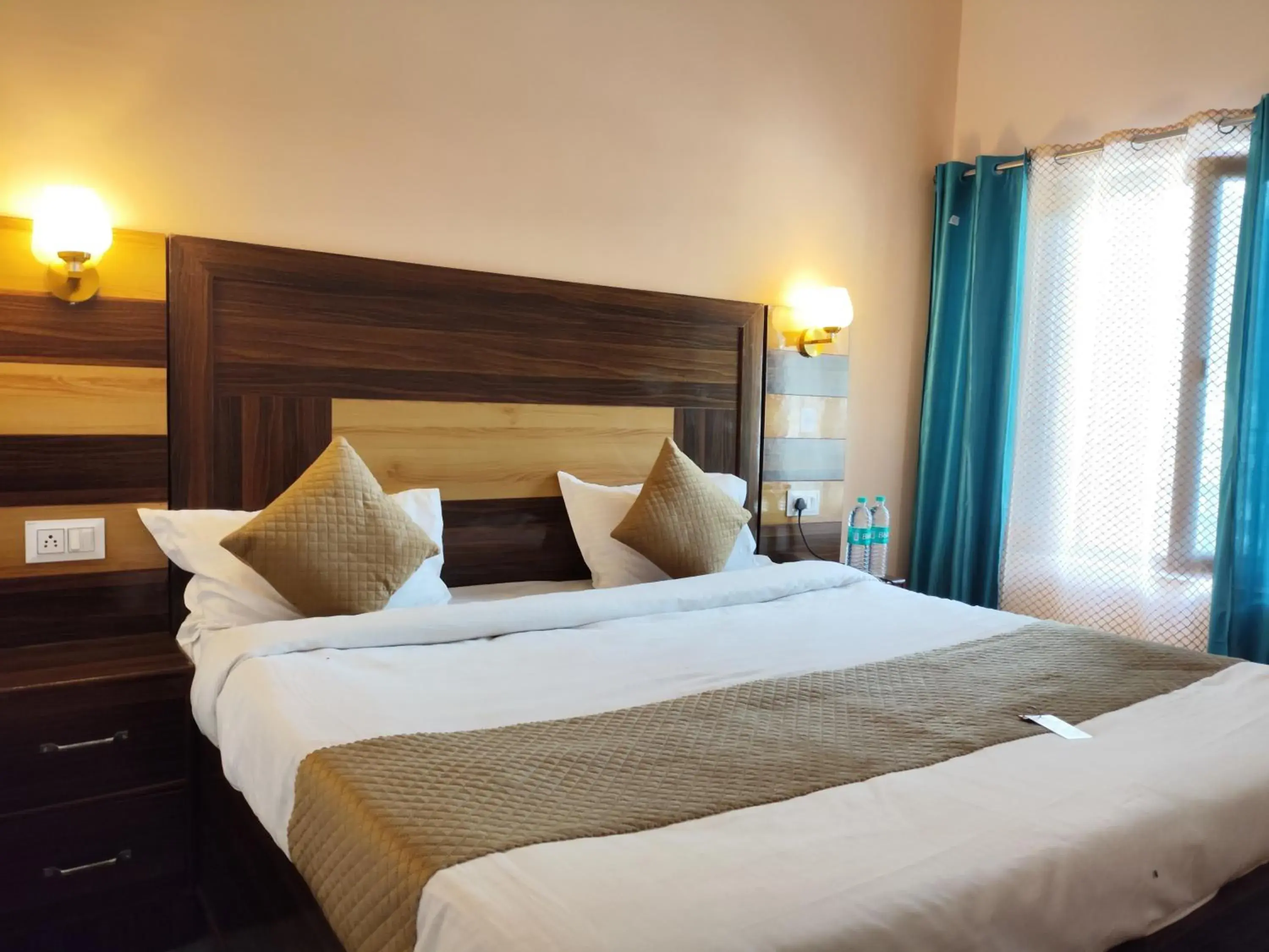 Geetanjali Palace Hotel & Restaurant Geetanjali Palace Hotel & Restaurant
