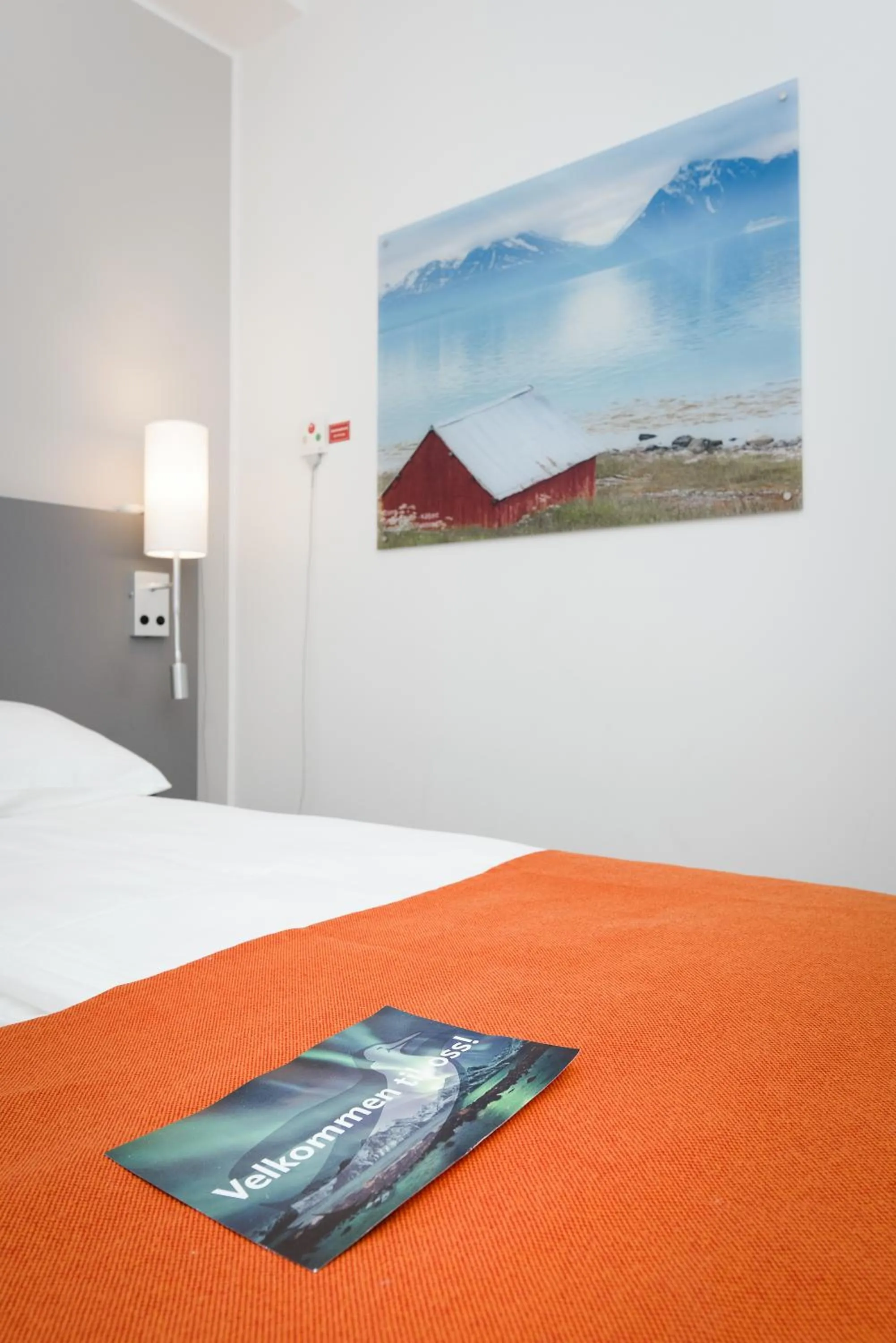 Decorative detail, Bed in Pingvinhotellet UNN Tromsø