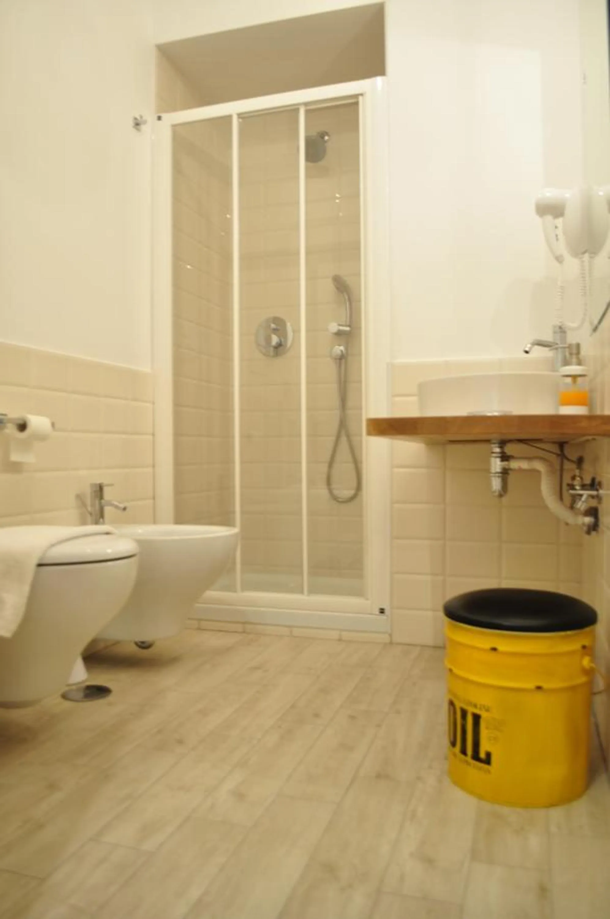 Bathroom in Room of Arts