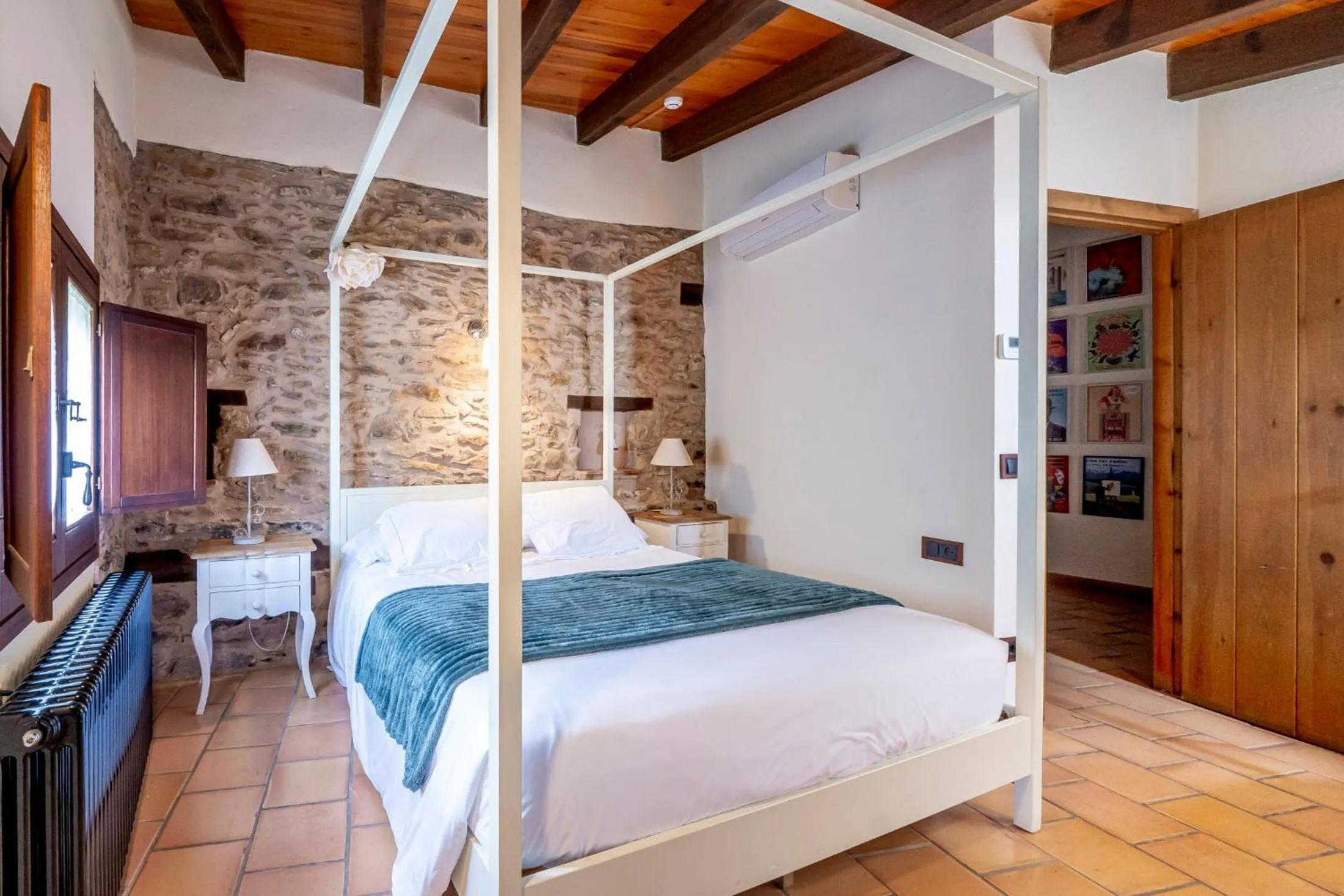 Bed in Hotel Mas la Ferreria