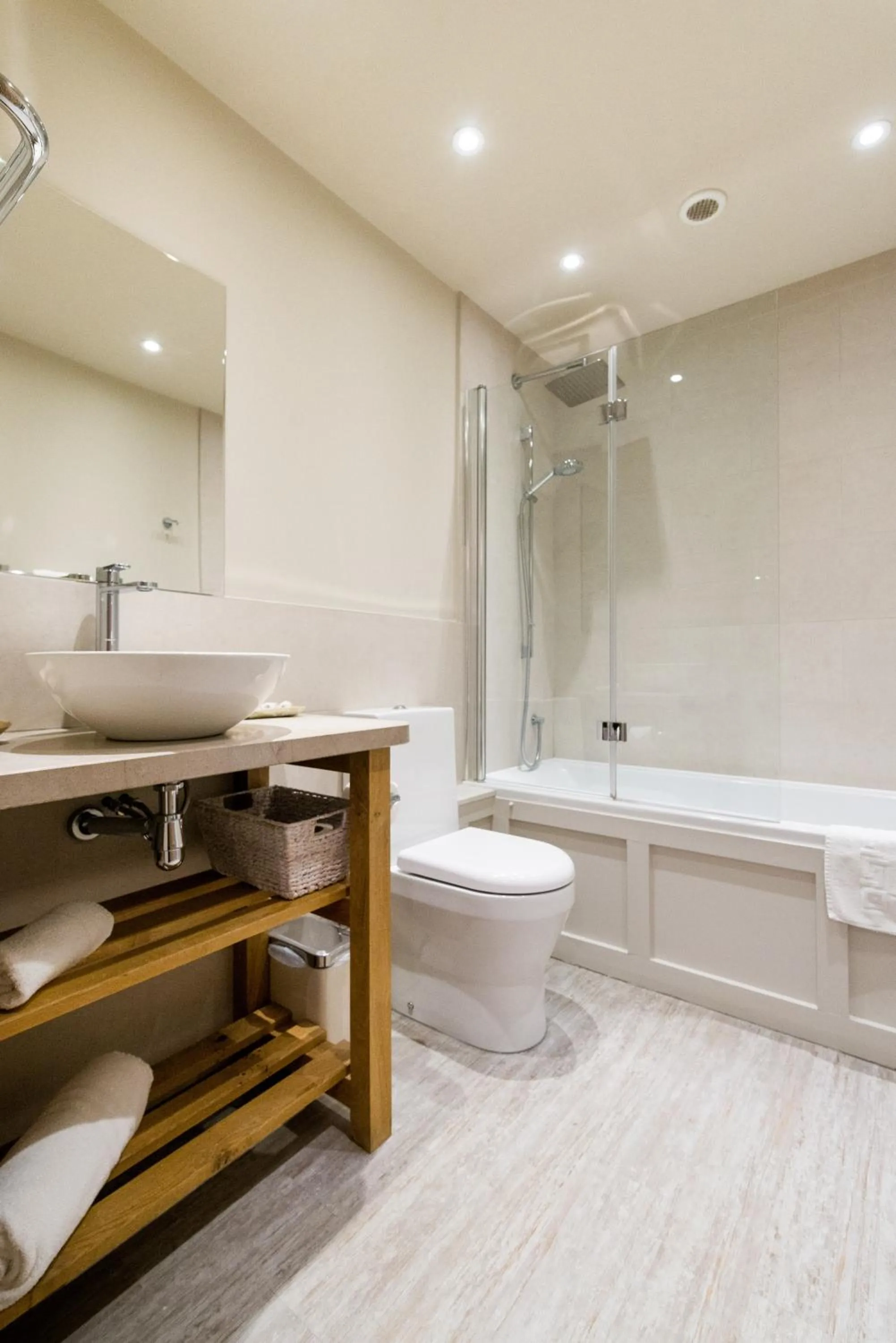 Bathroom in Derby Arms