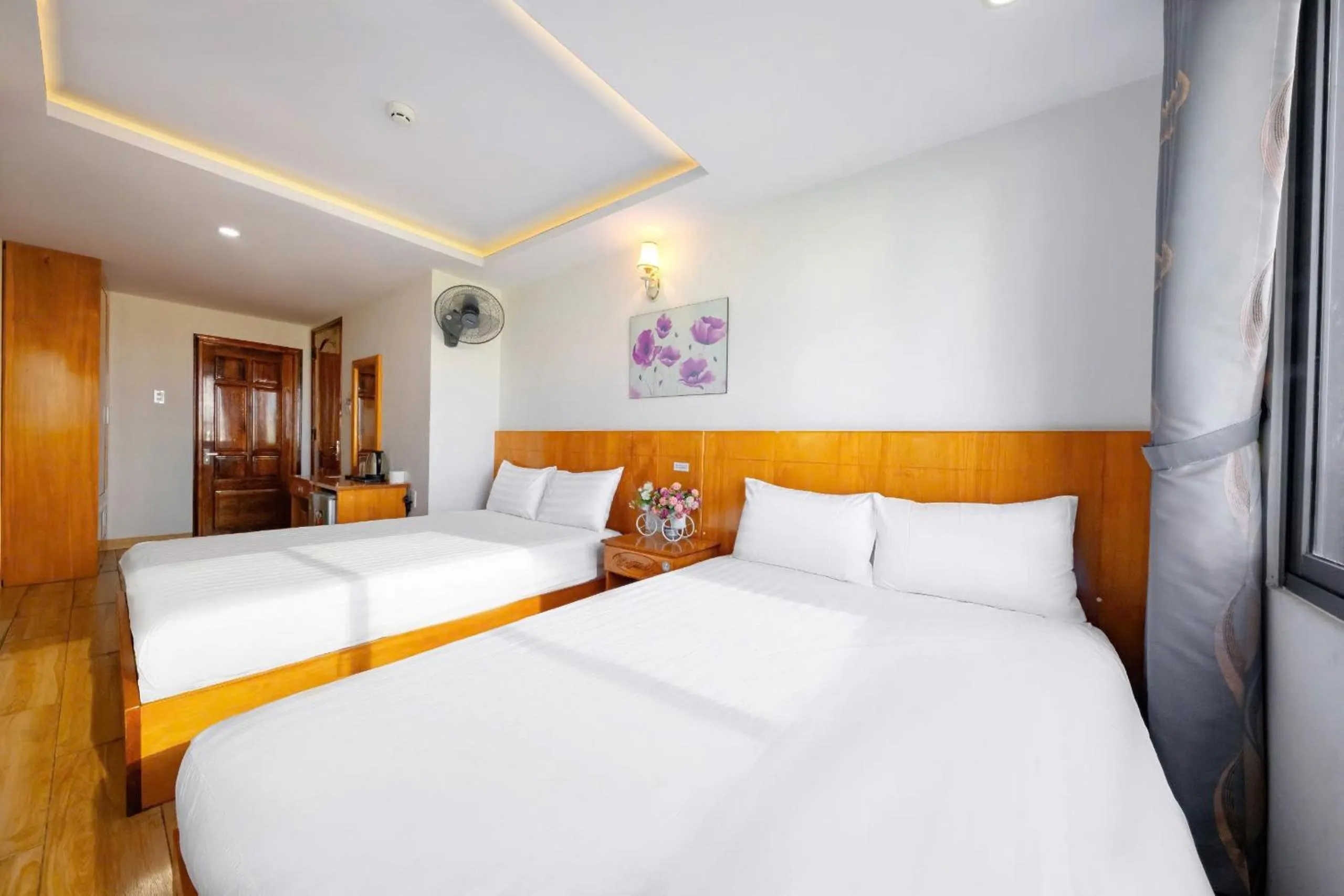 Bed in Hằng Nga Hotel