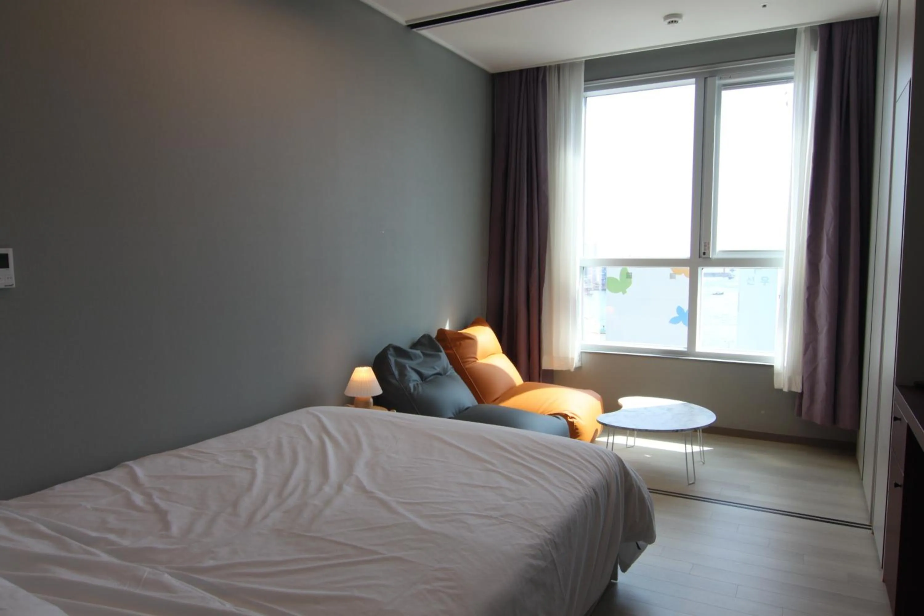 Bedroom, Bed in Nampo The Bayment BLINGEASTERN