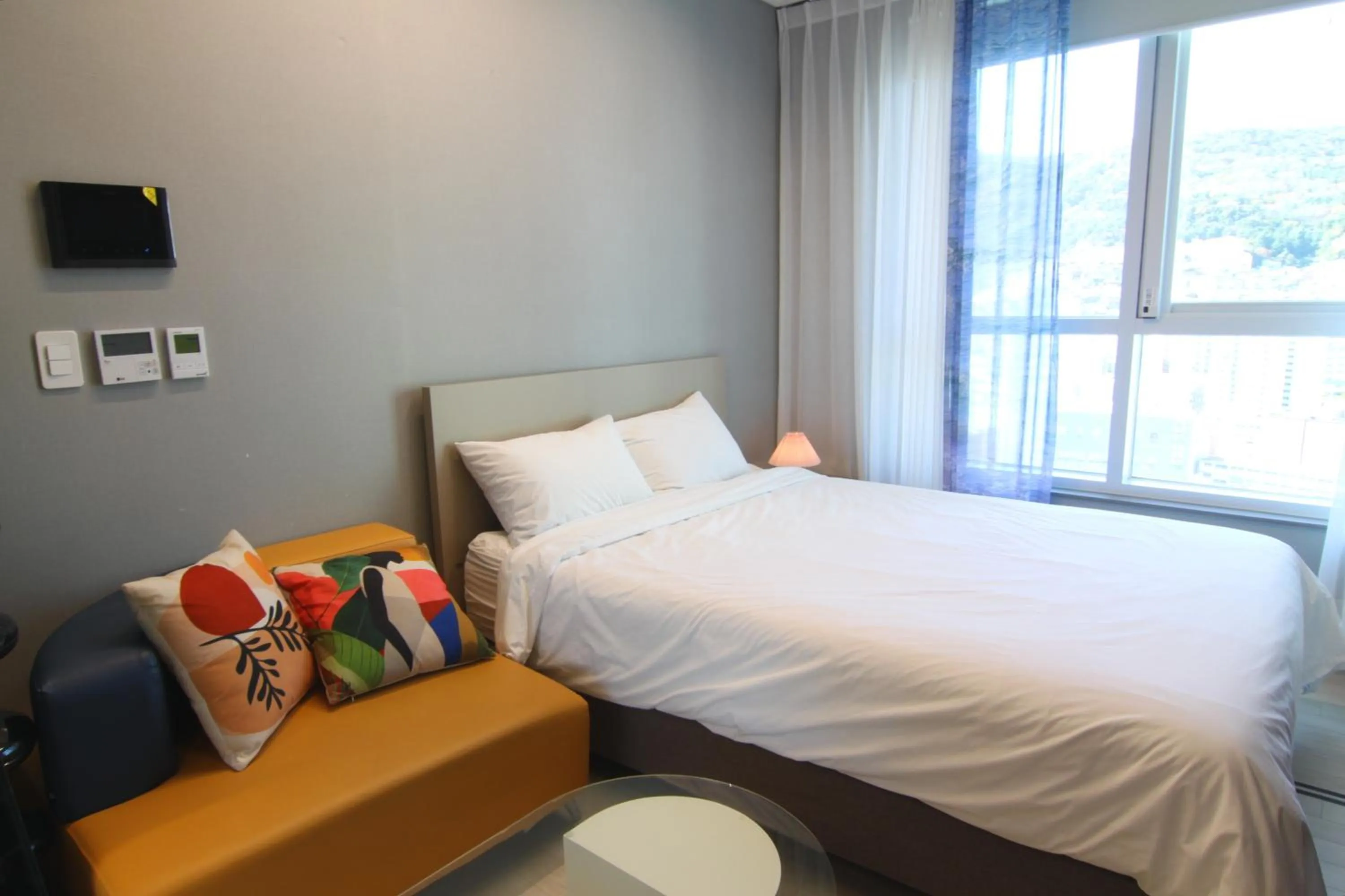 Bedroom, Bed in Nampo The Bayment BLINGEASTERN