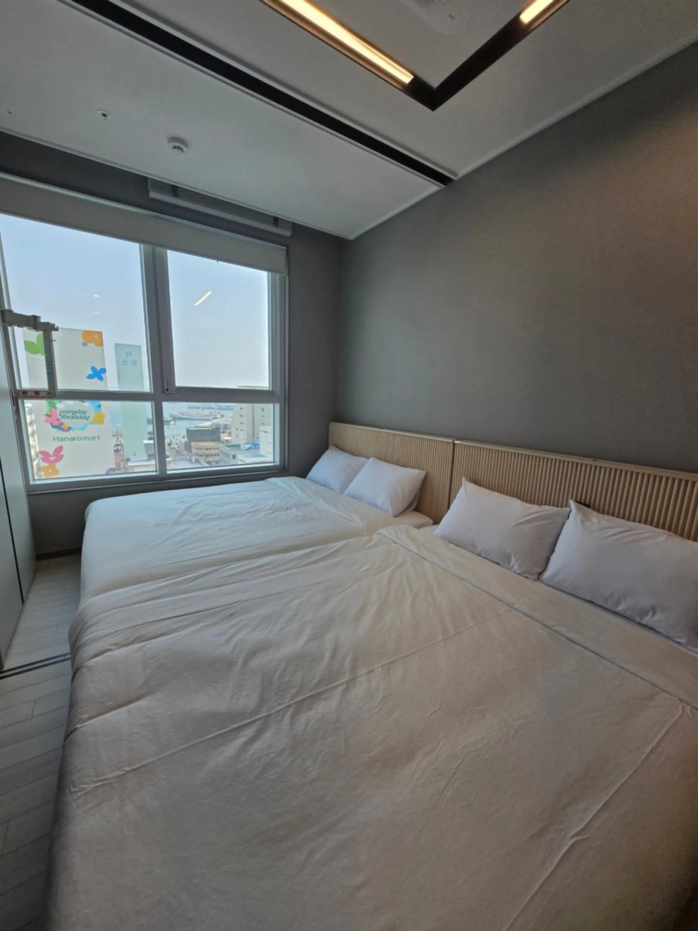 Bed in Nampo The Bayment BLINGEASTERN