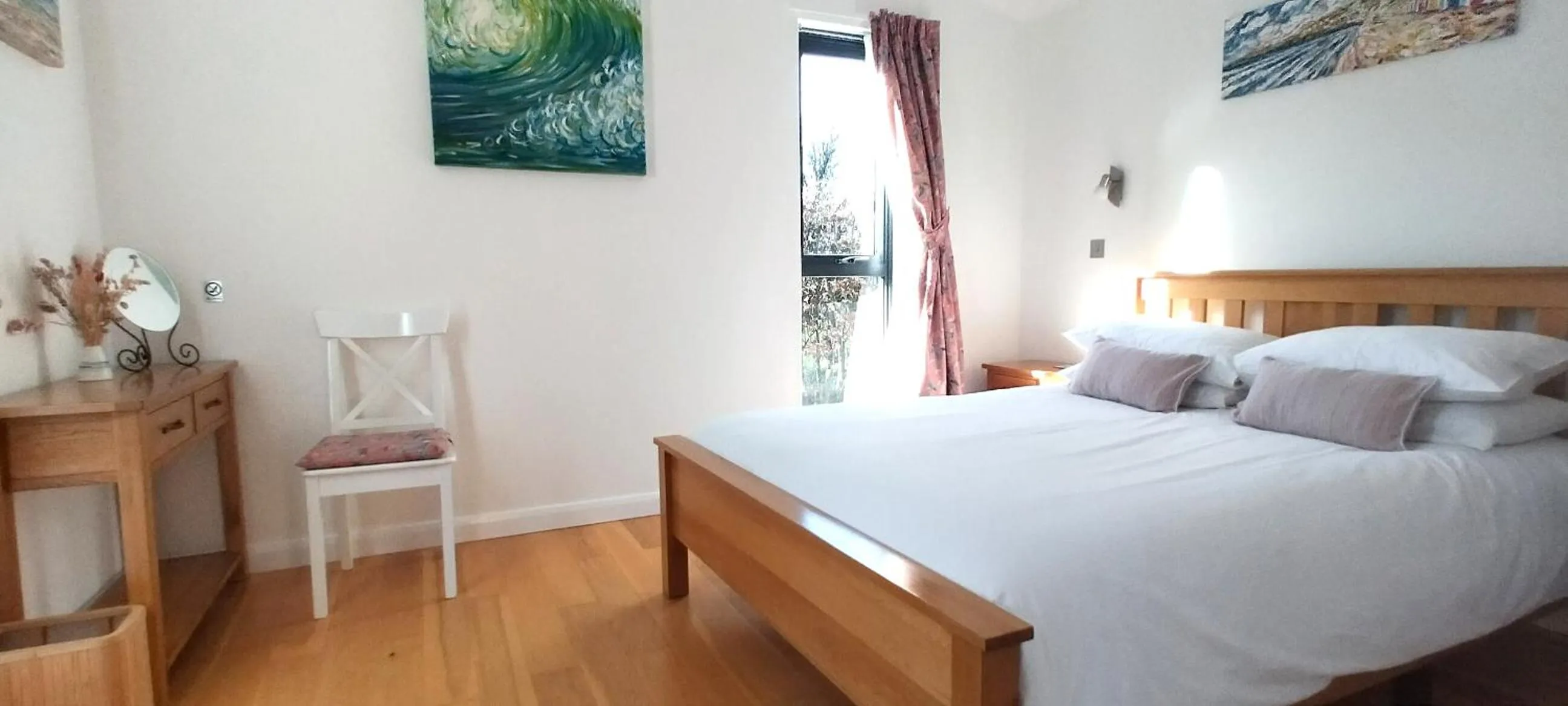 Bed in The Gallery Lodges