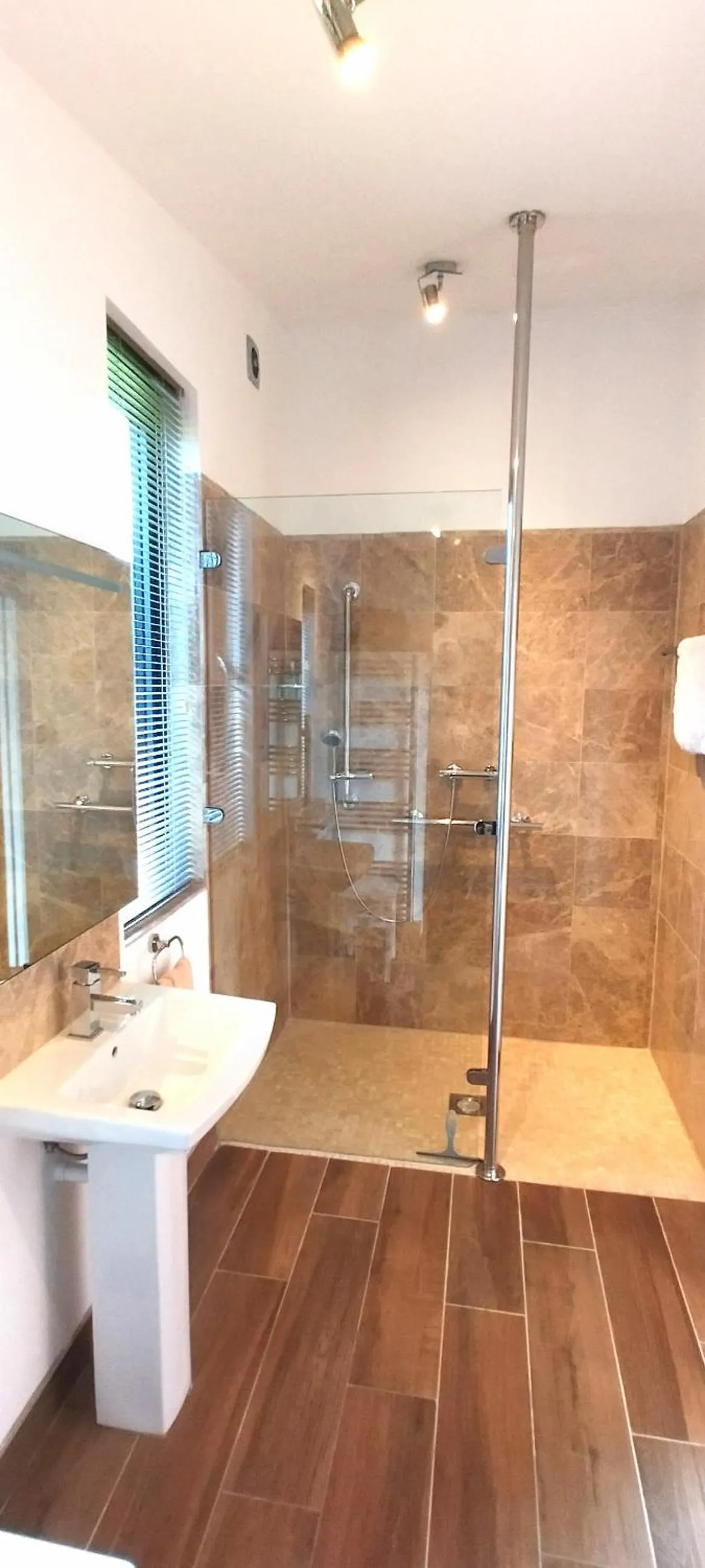 Shower in The Gallery Lodges