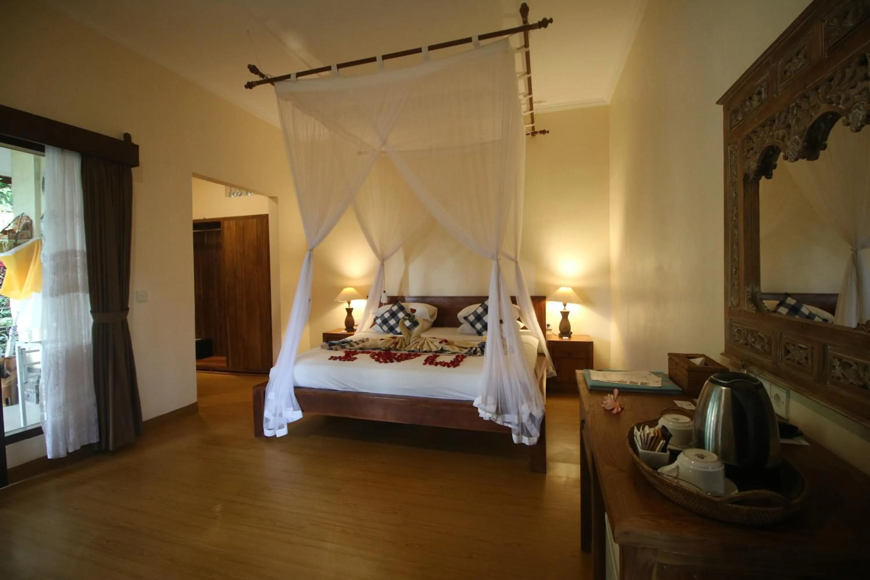 Photo of the whole room, Bed in Villa Capung Mas Ubud