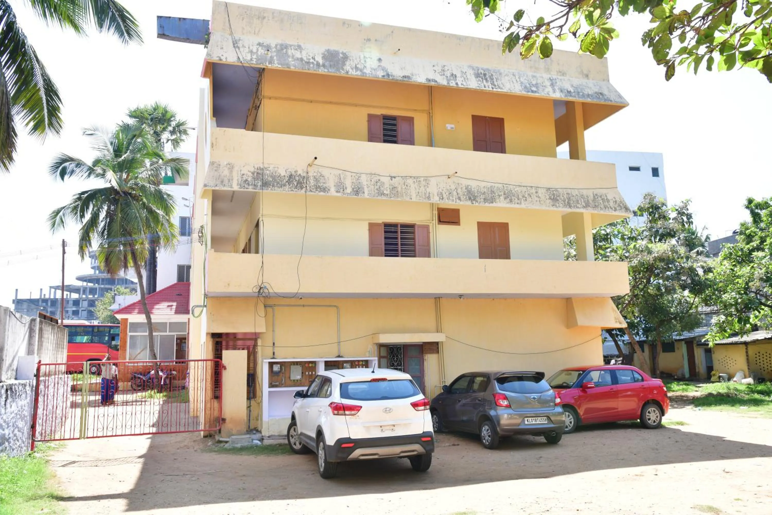 Property building in Hotel Ganesh Lodge