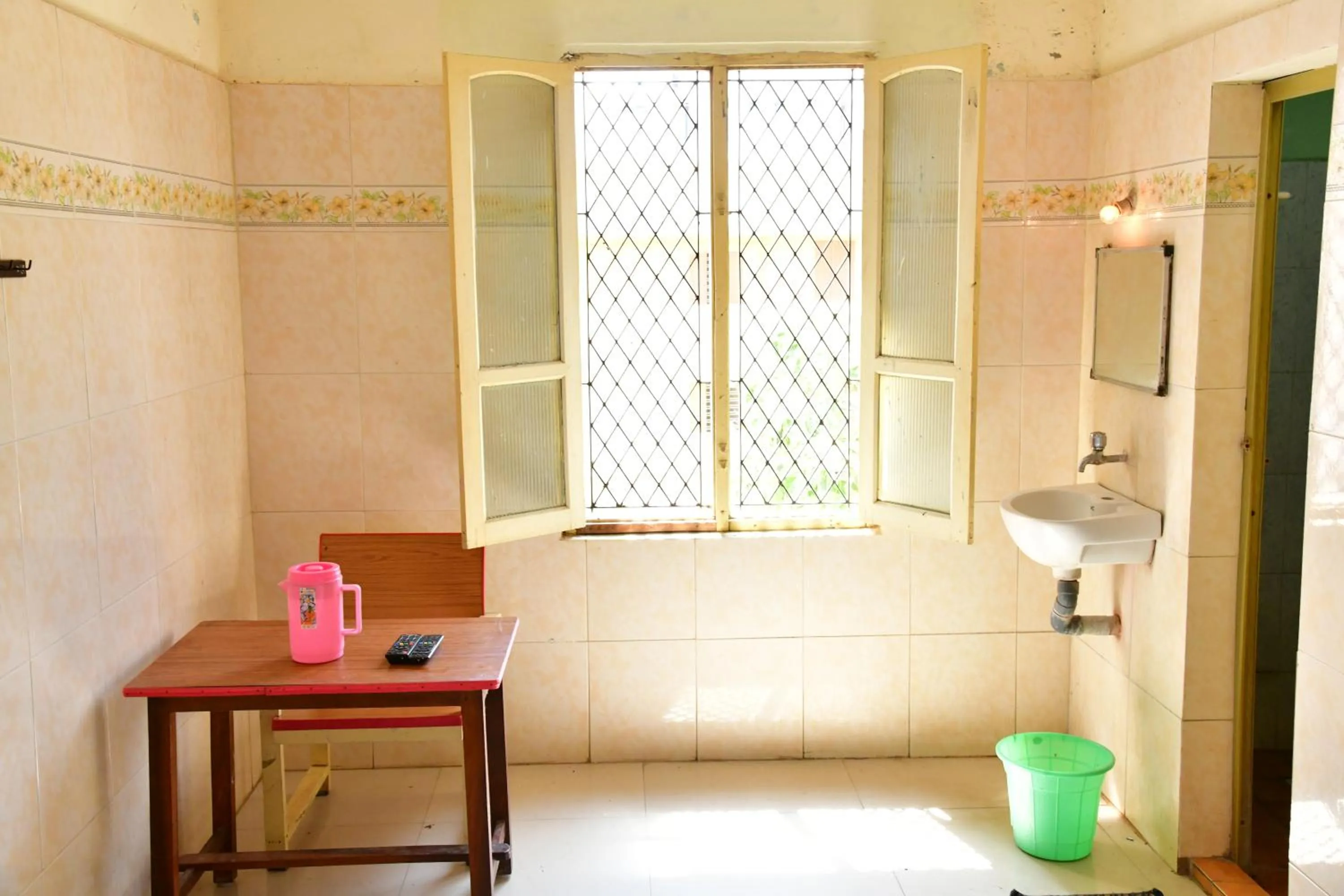 Toilet in Hotel Ganesh Lodge