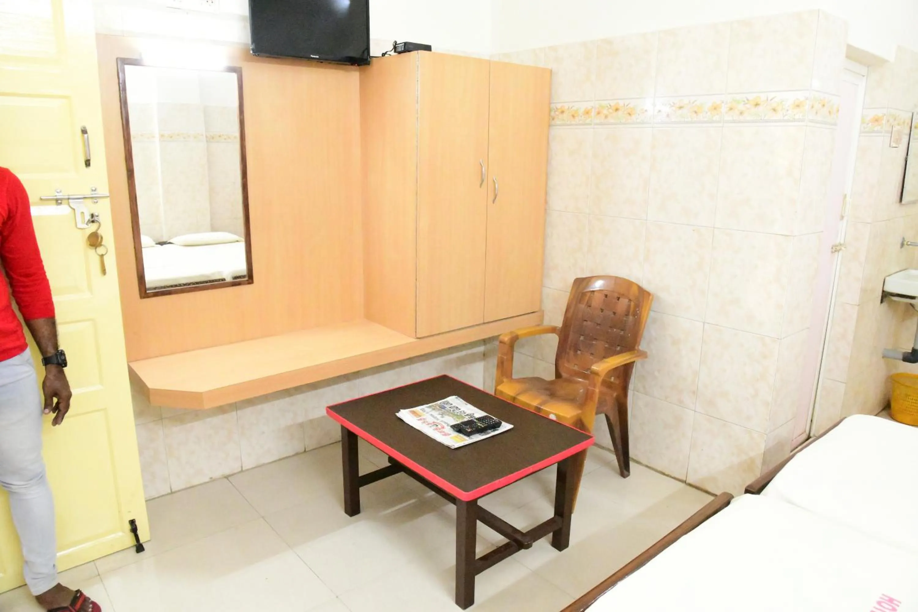 TV and multimedia in Hotel Ganesh Lodge