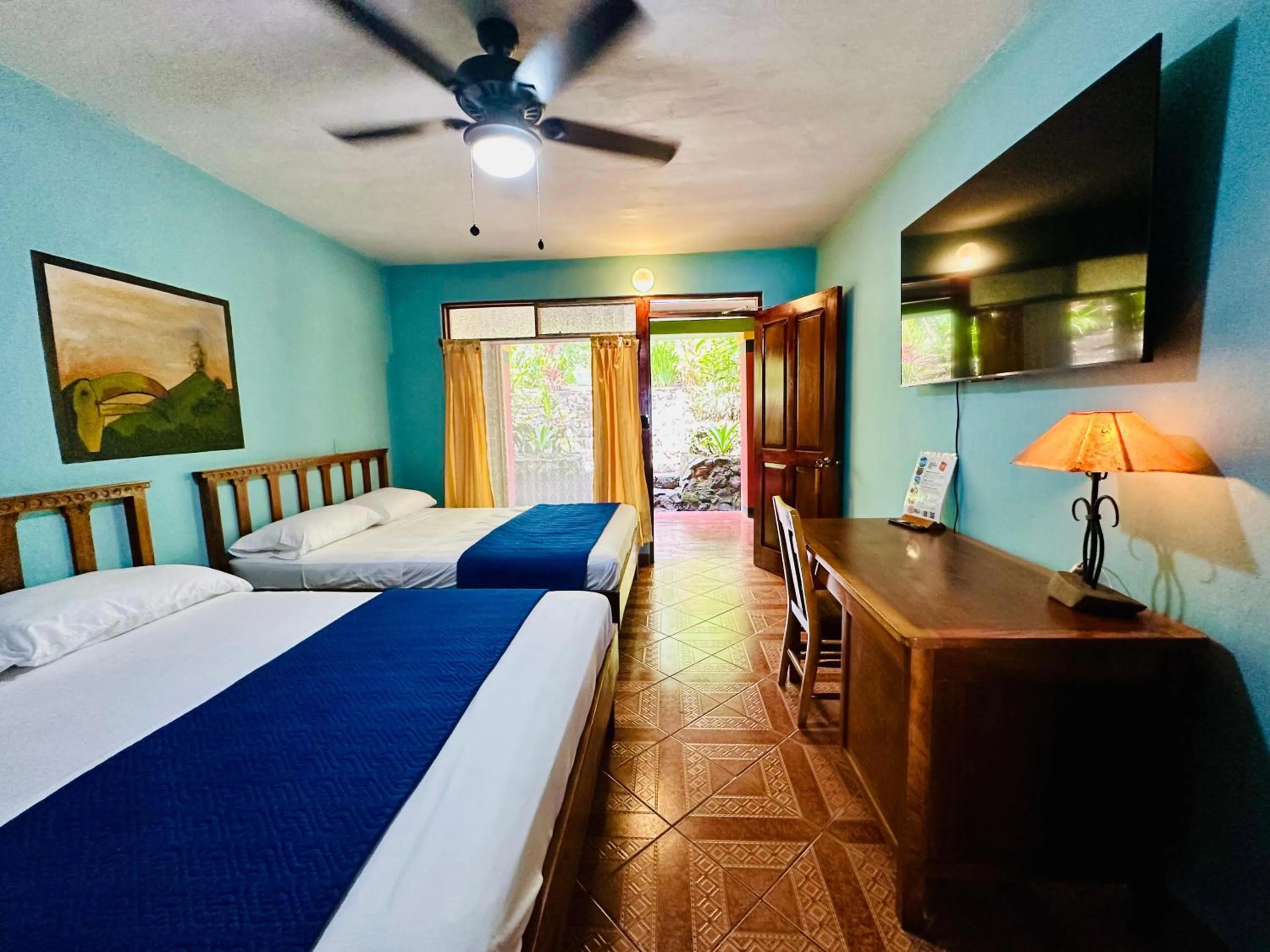 Apartment 105    in Lake Arenal Hotel, Brewery & Farm