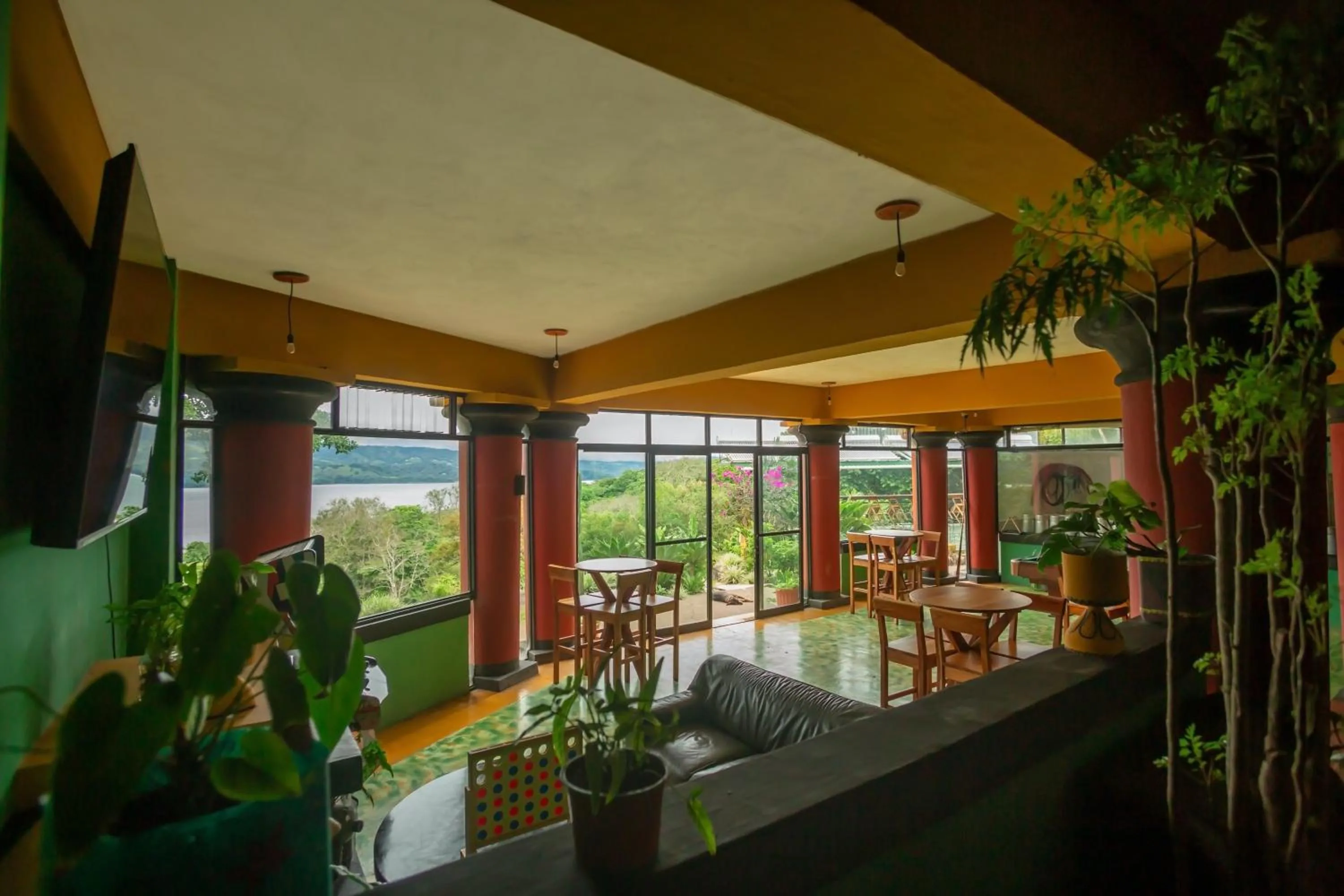 Restaurant/places to eat in Lake Arenal Hotel, Brewery & Farm