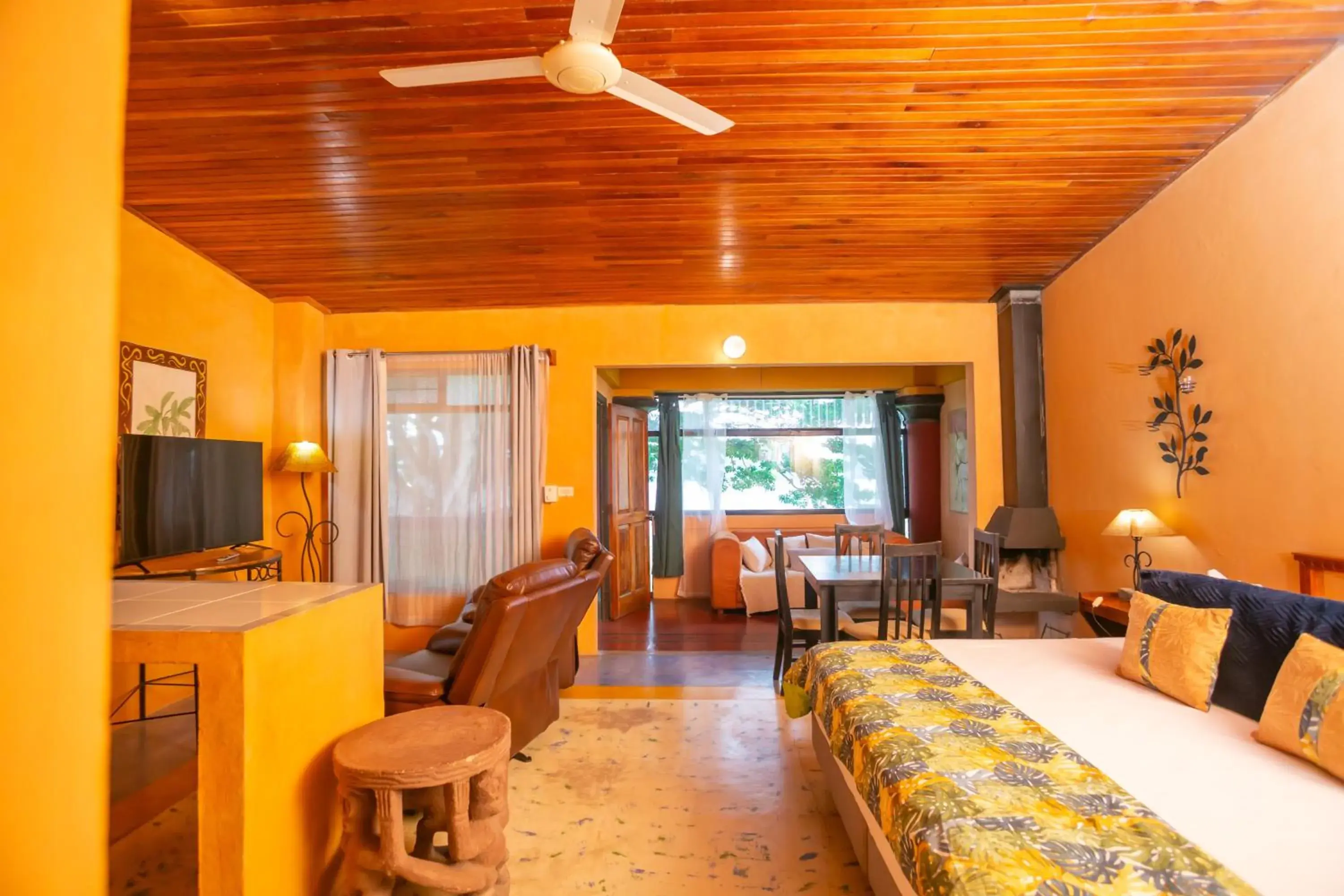 Studio Superior con AC in Lake Arenal Hotel, Brewery & Farm Studio Superior con AC in Lake Arenal Hotel, Brewery & Farm