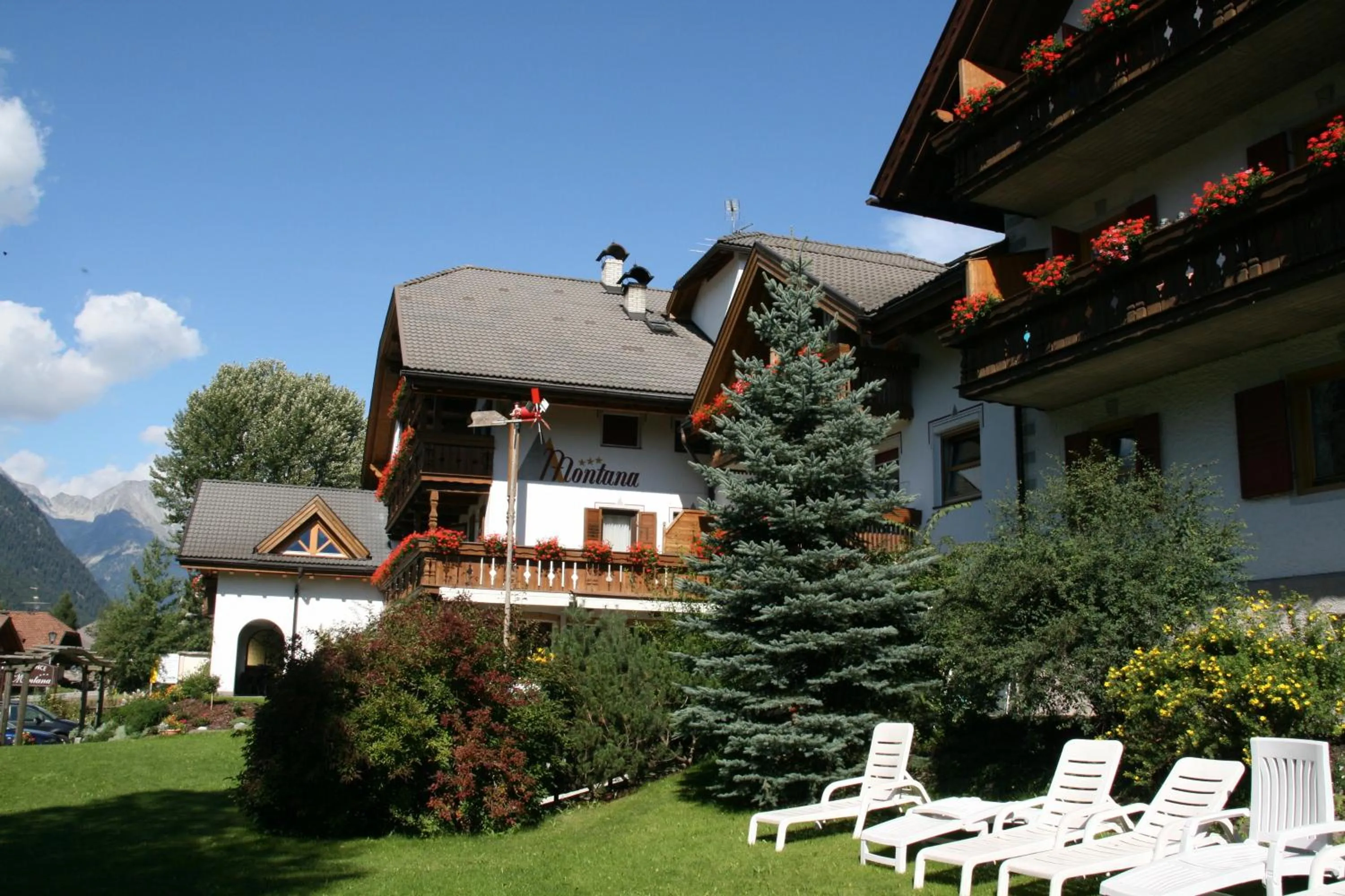 Property building in Apartments Residence Montana