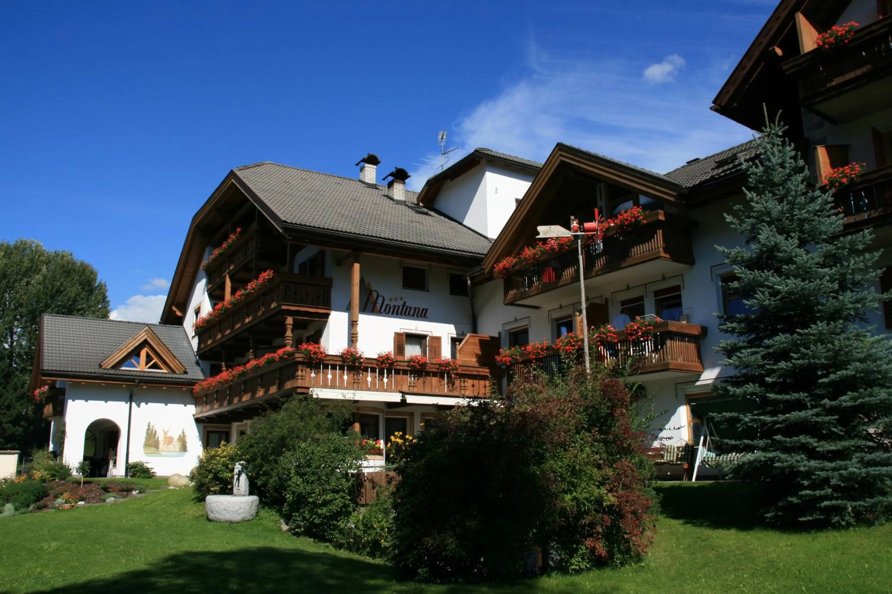 Property building in Apartments Residence Montana