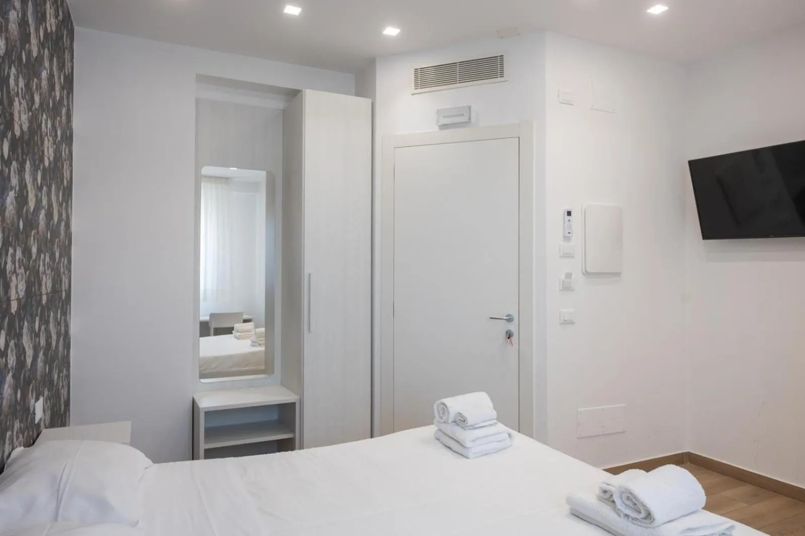 Bed in Bed and Breakfast Al Portanova