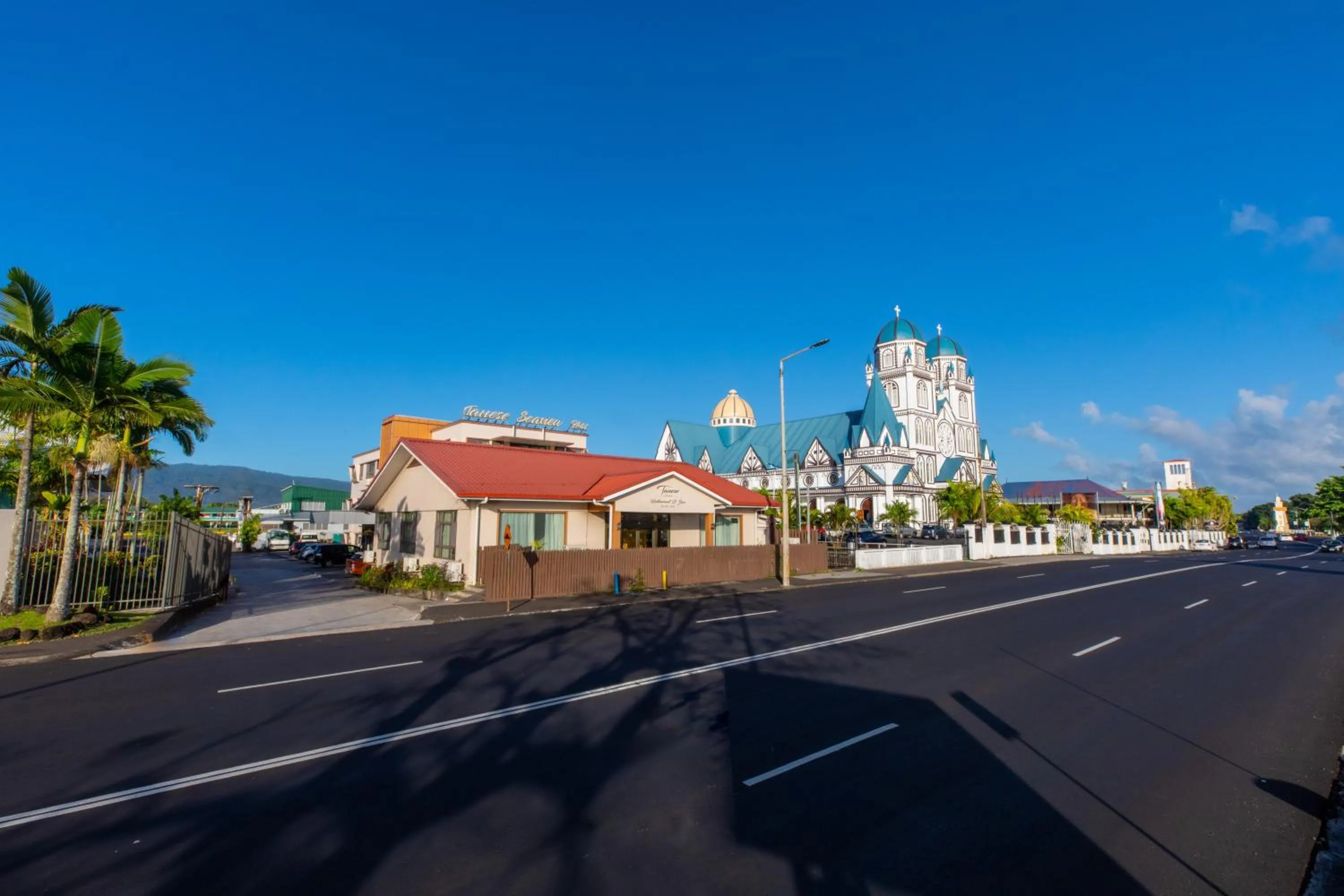 Tauese Seaview Hotel