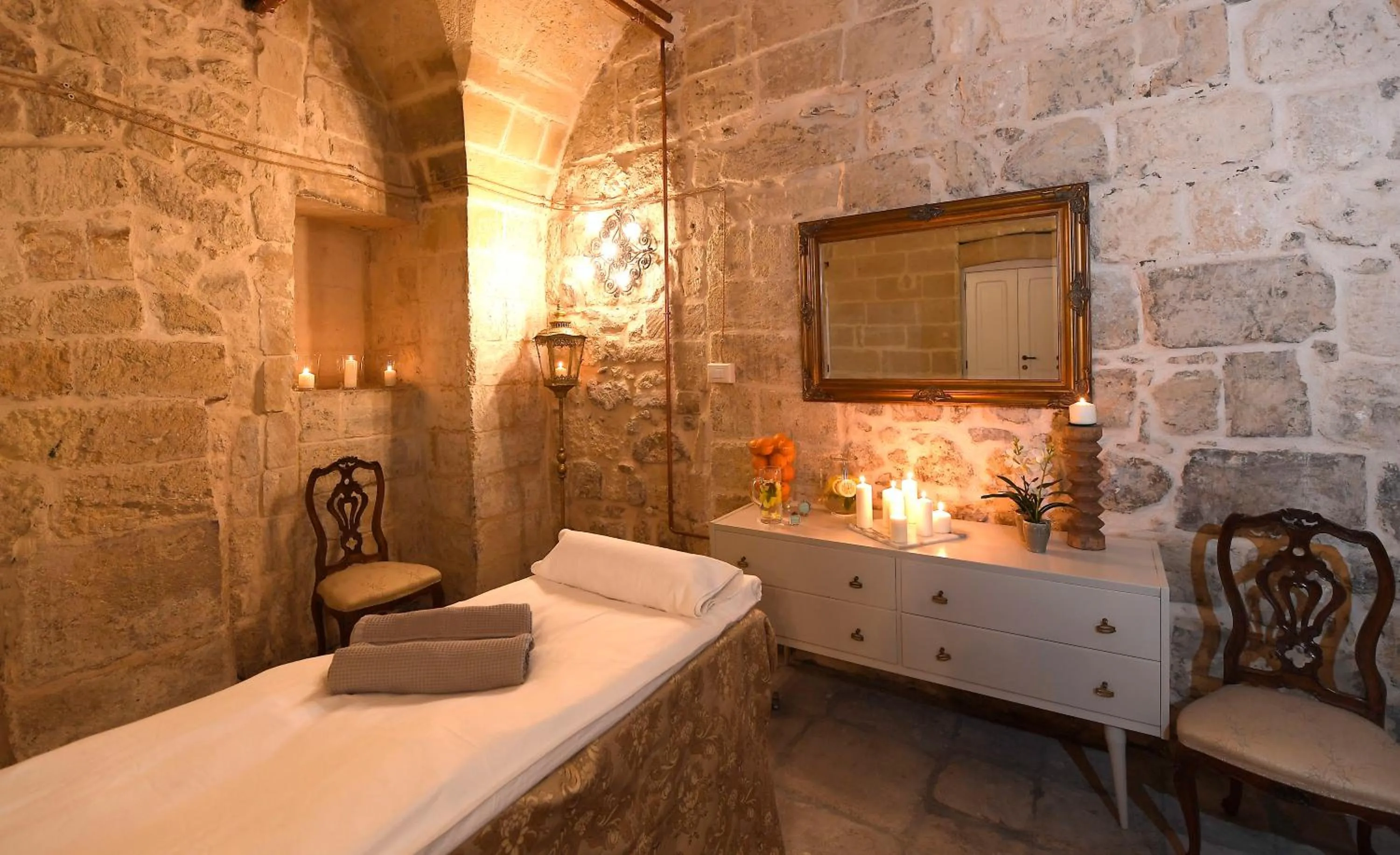 Massage, Bed in Palazzo Guido