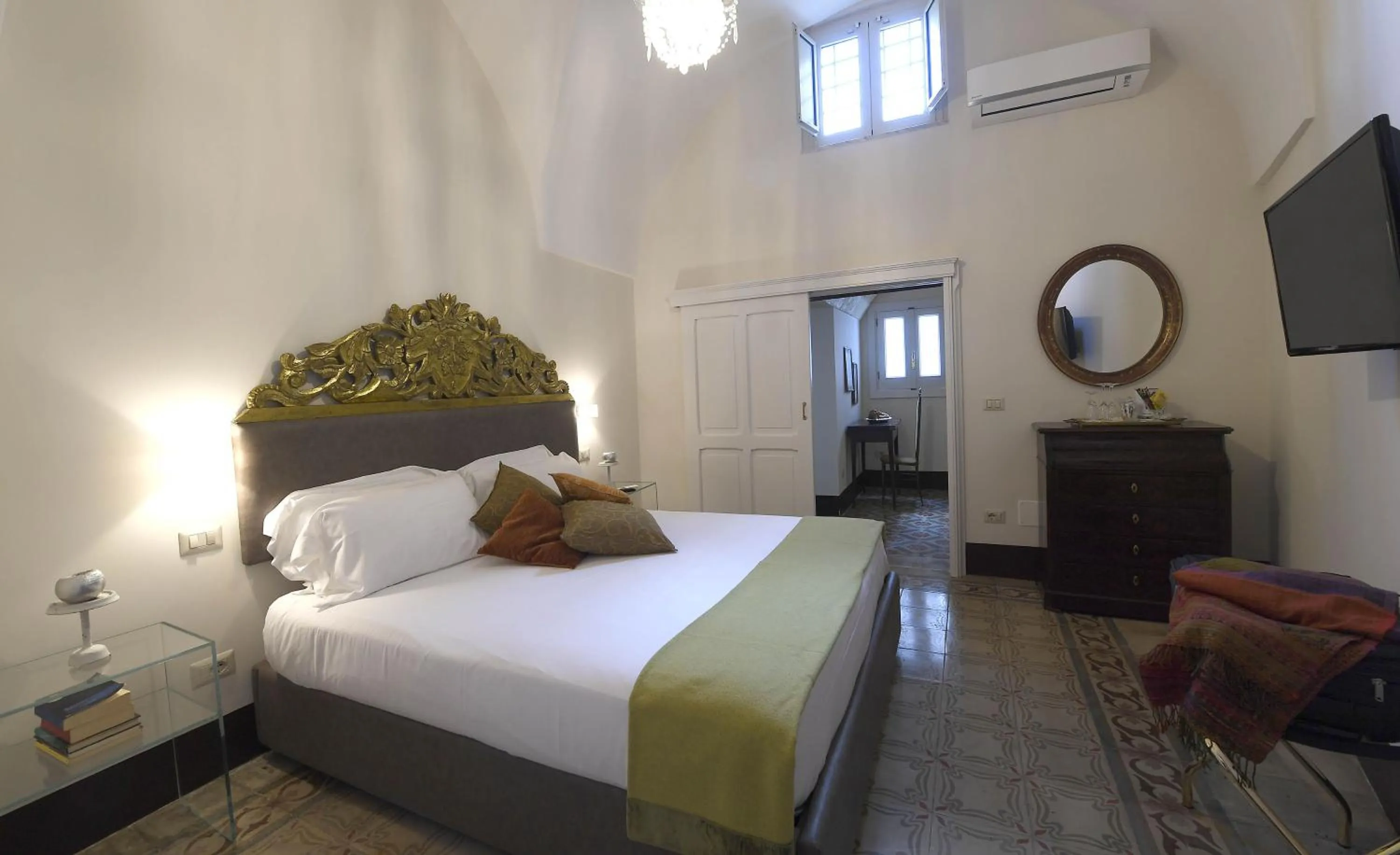 Bedroom, Bed in Palazzo Guido