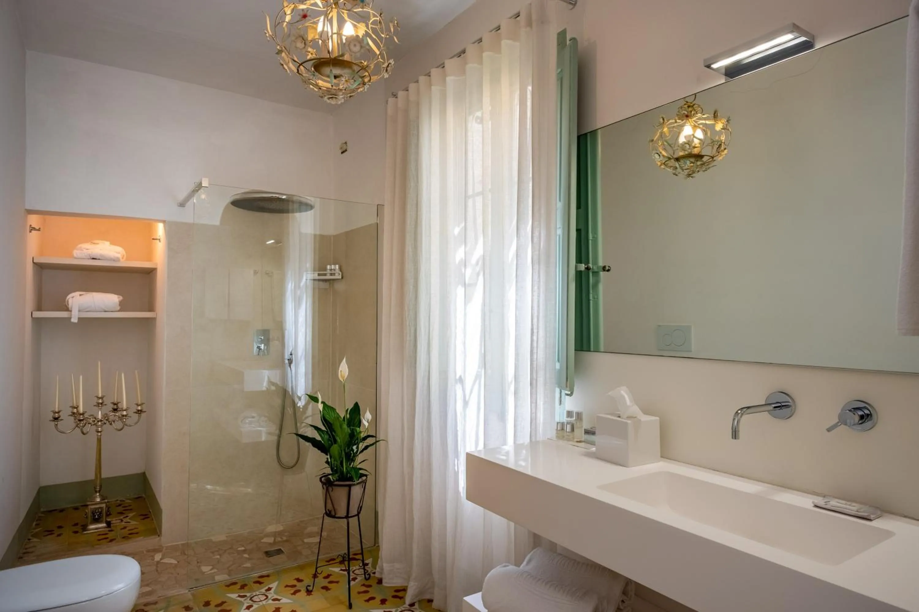 Bathroom in Palazzo Guido