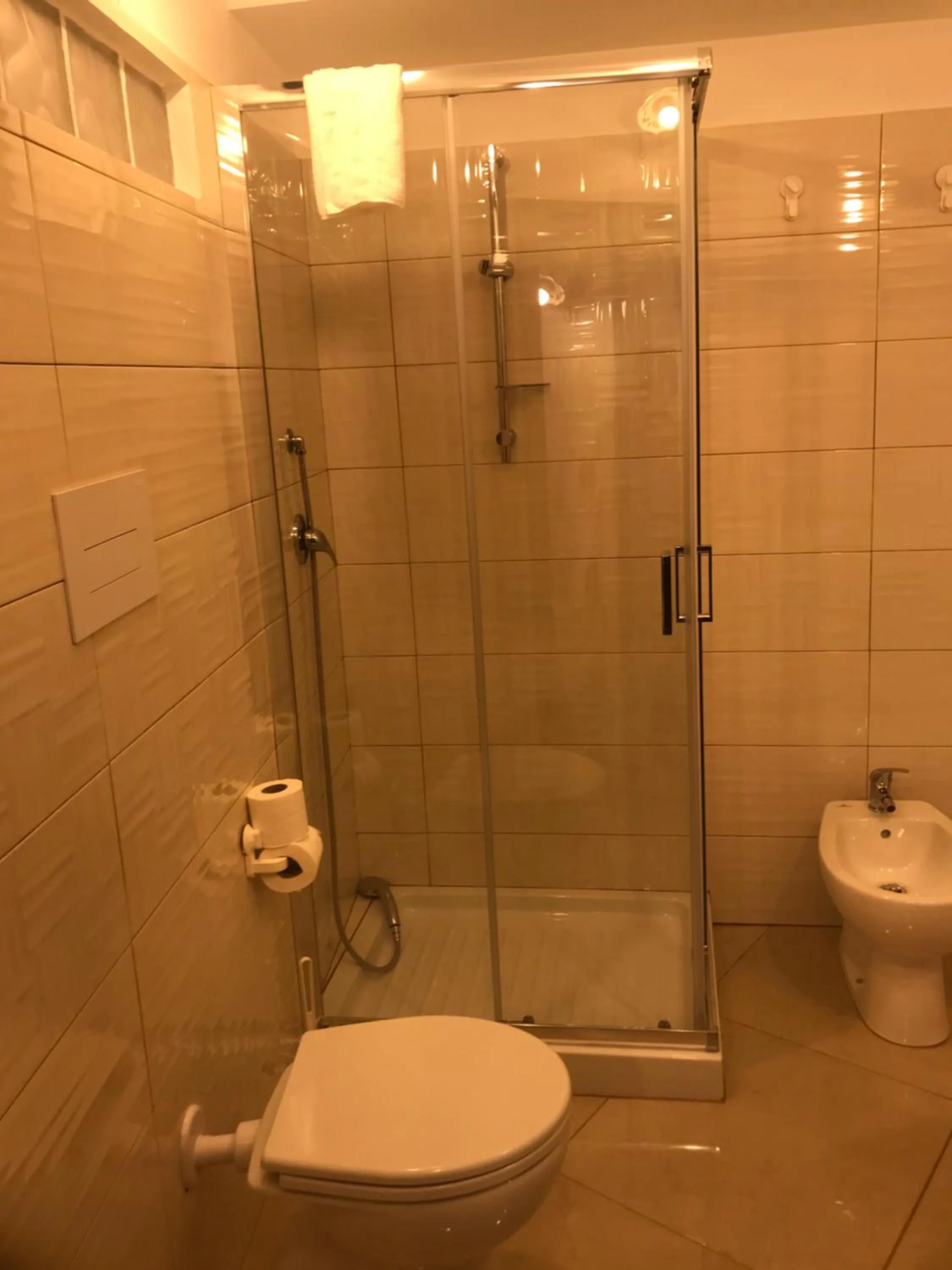 Shower in B&B Villa sul Mare