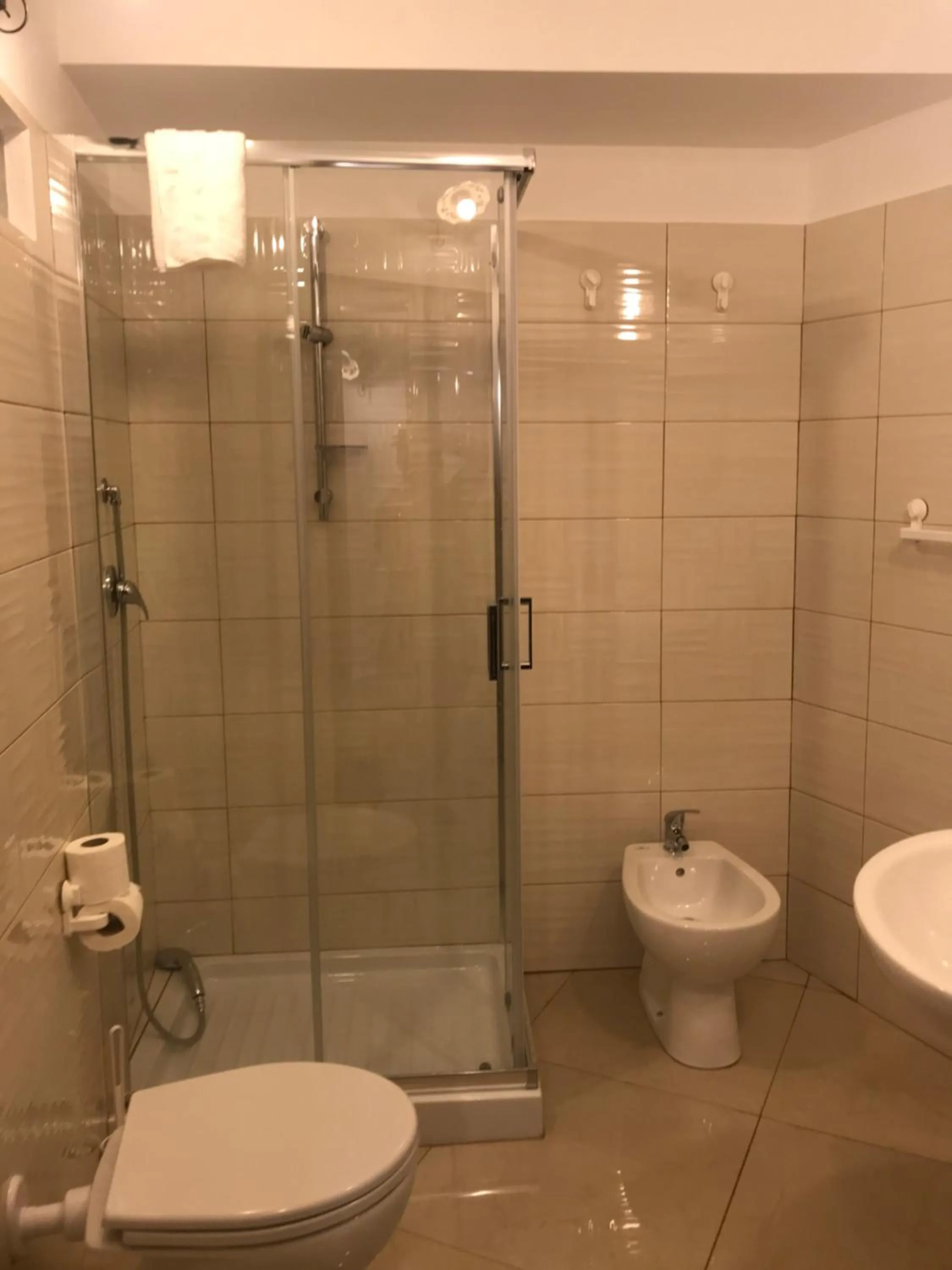 Shower in B&B Villa sul Mare
