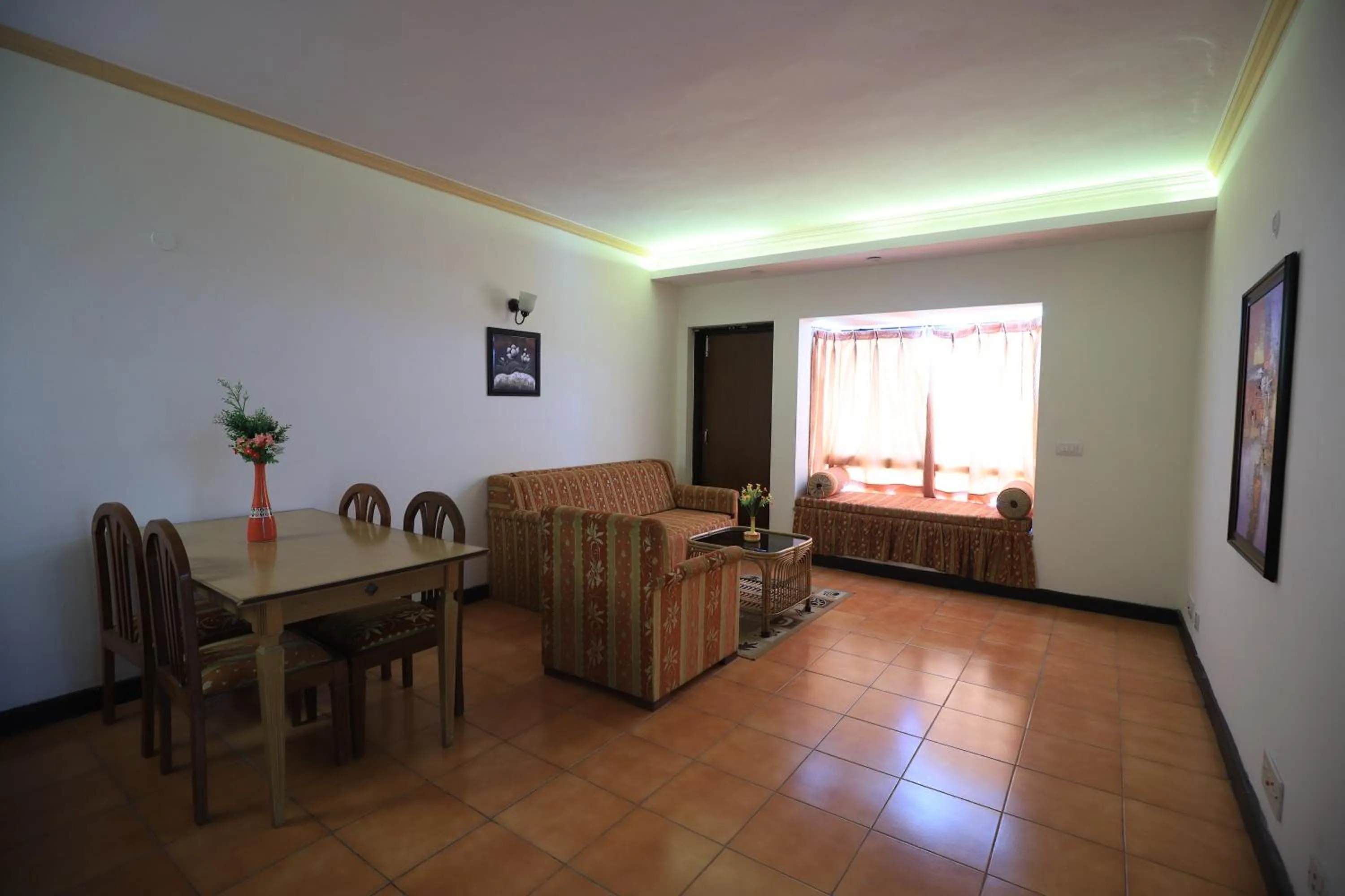 Living room in Woodsvilla Resort Ranikhet